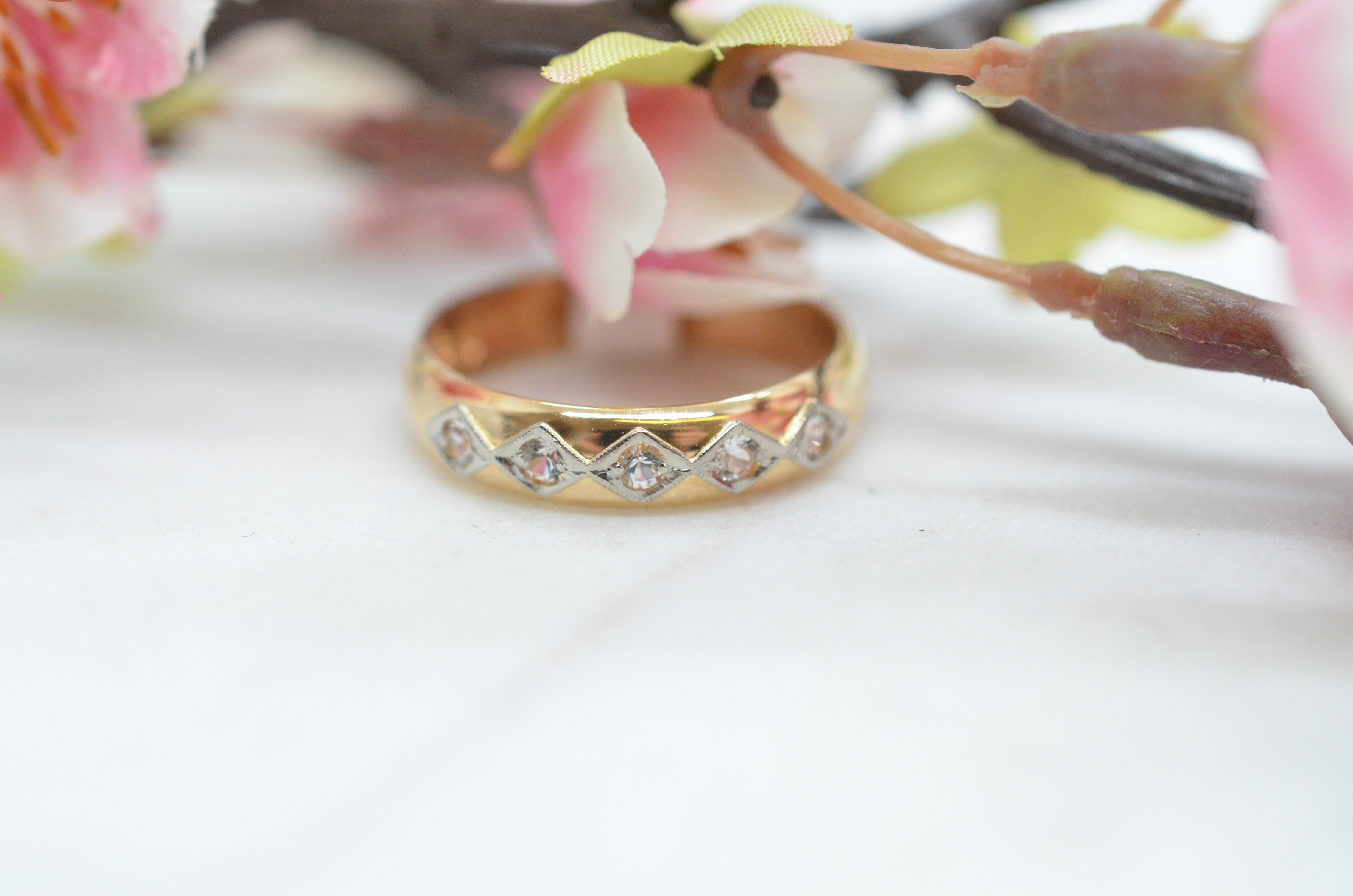 Vintage 18k ring with cz, 1970