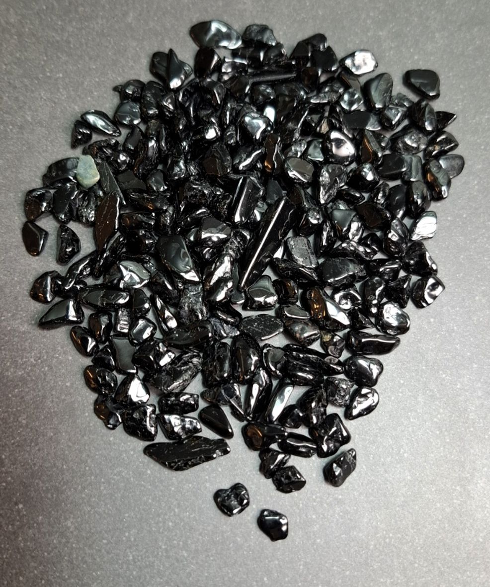 Svart Turmalin Trumlad Sten,  4-6mm Stenar - ca. 250gram