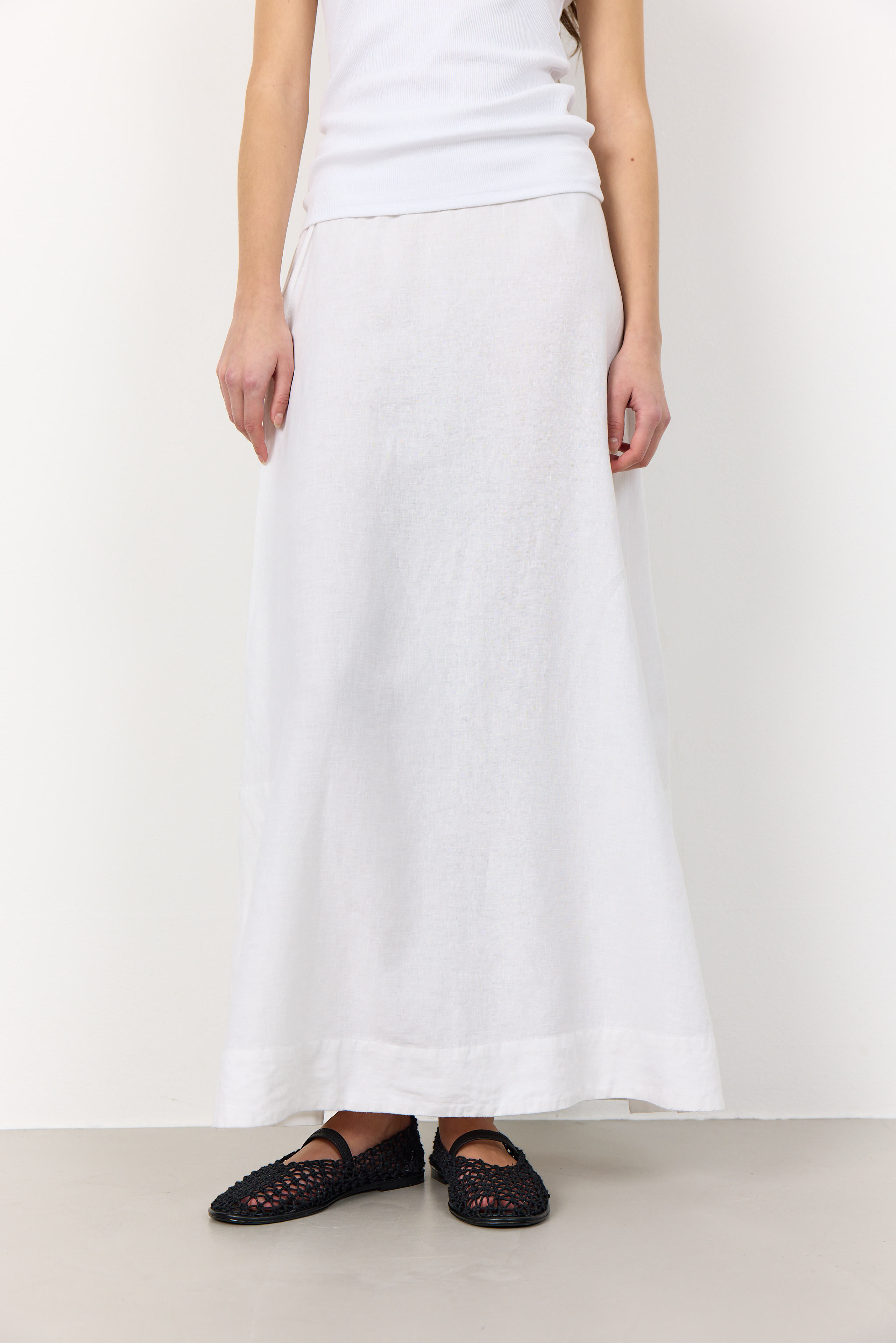 LR-NAJA 30 White - 4