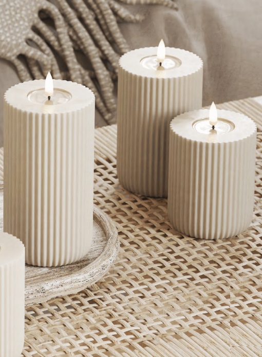 Deluxe Homeart - Blockljus Solid Stripe - Creme - 8x10 cm - 4