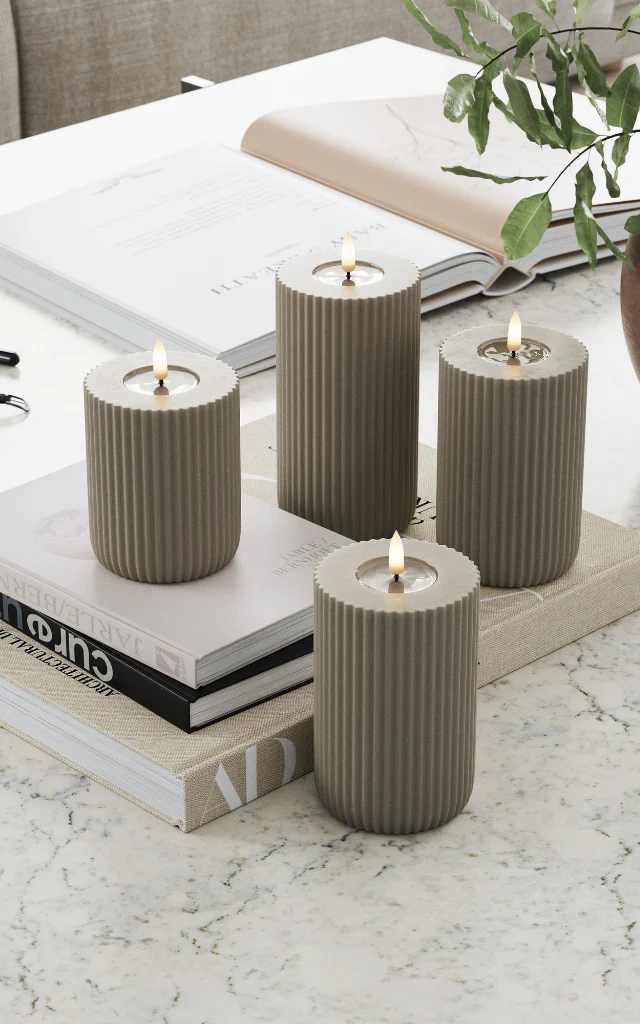 Deluxe Homeart - Blockljus Solid Stripe - Sand - 8x15 cm - 4
