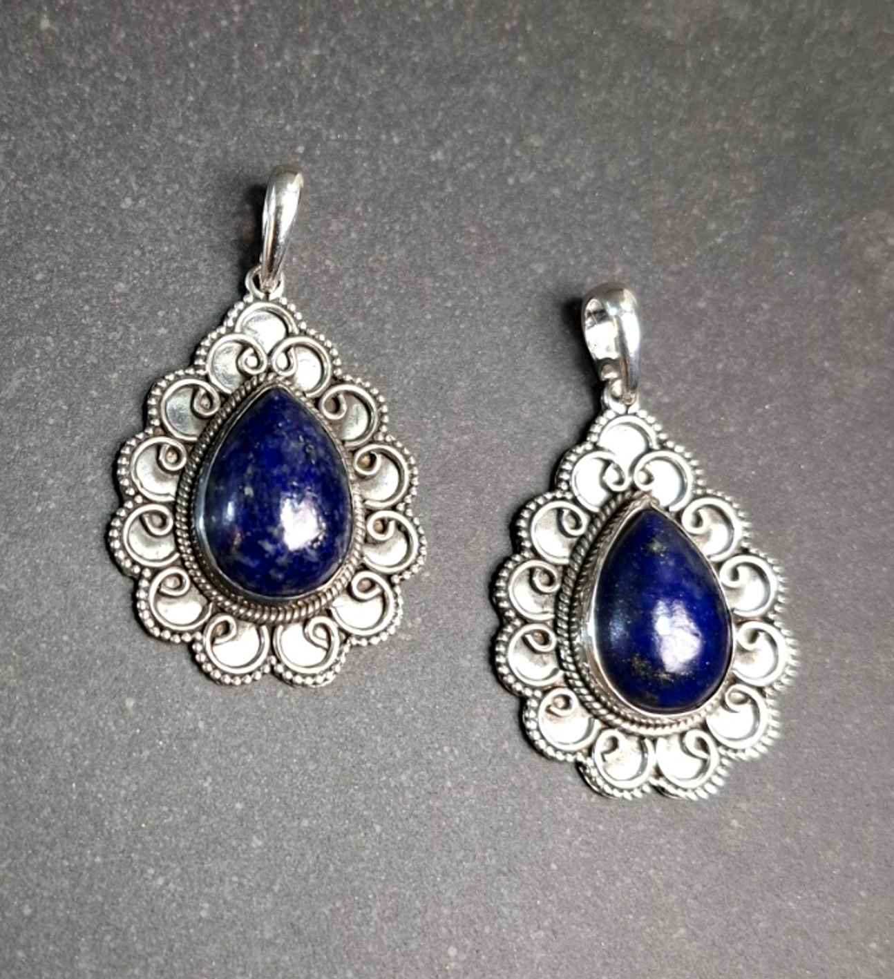Lapis Lazuli Hängen i Silver