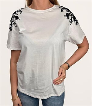 T - Shirt, Vit/Svart - Caramelle Fashion