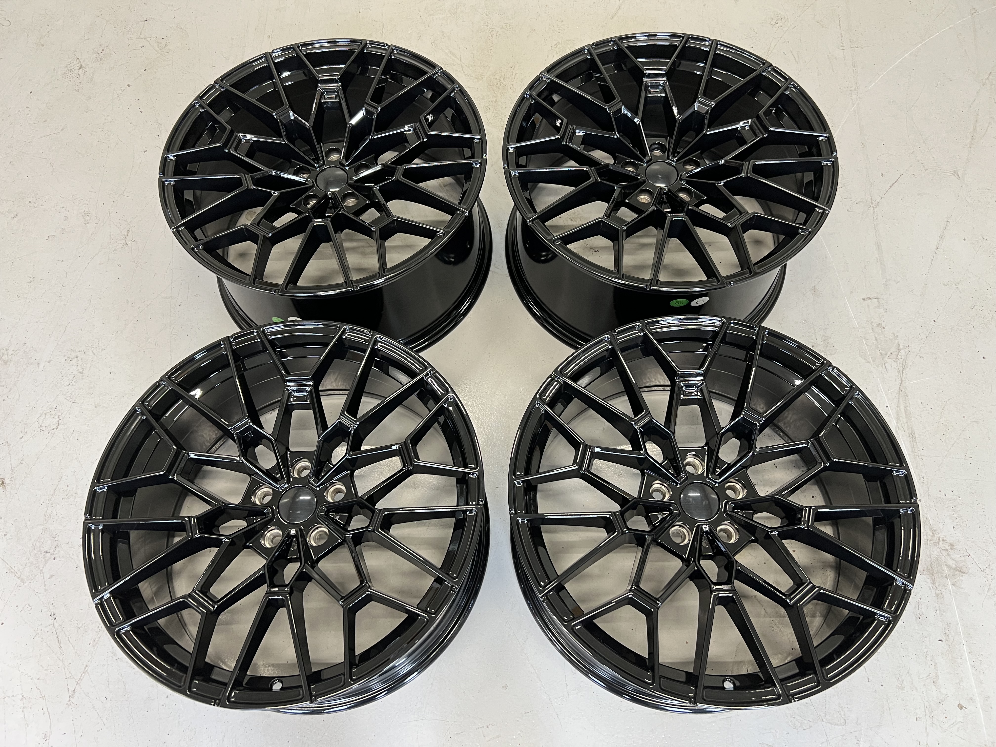 20" Sportline 827 Gloss black 5x112