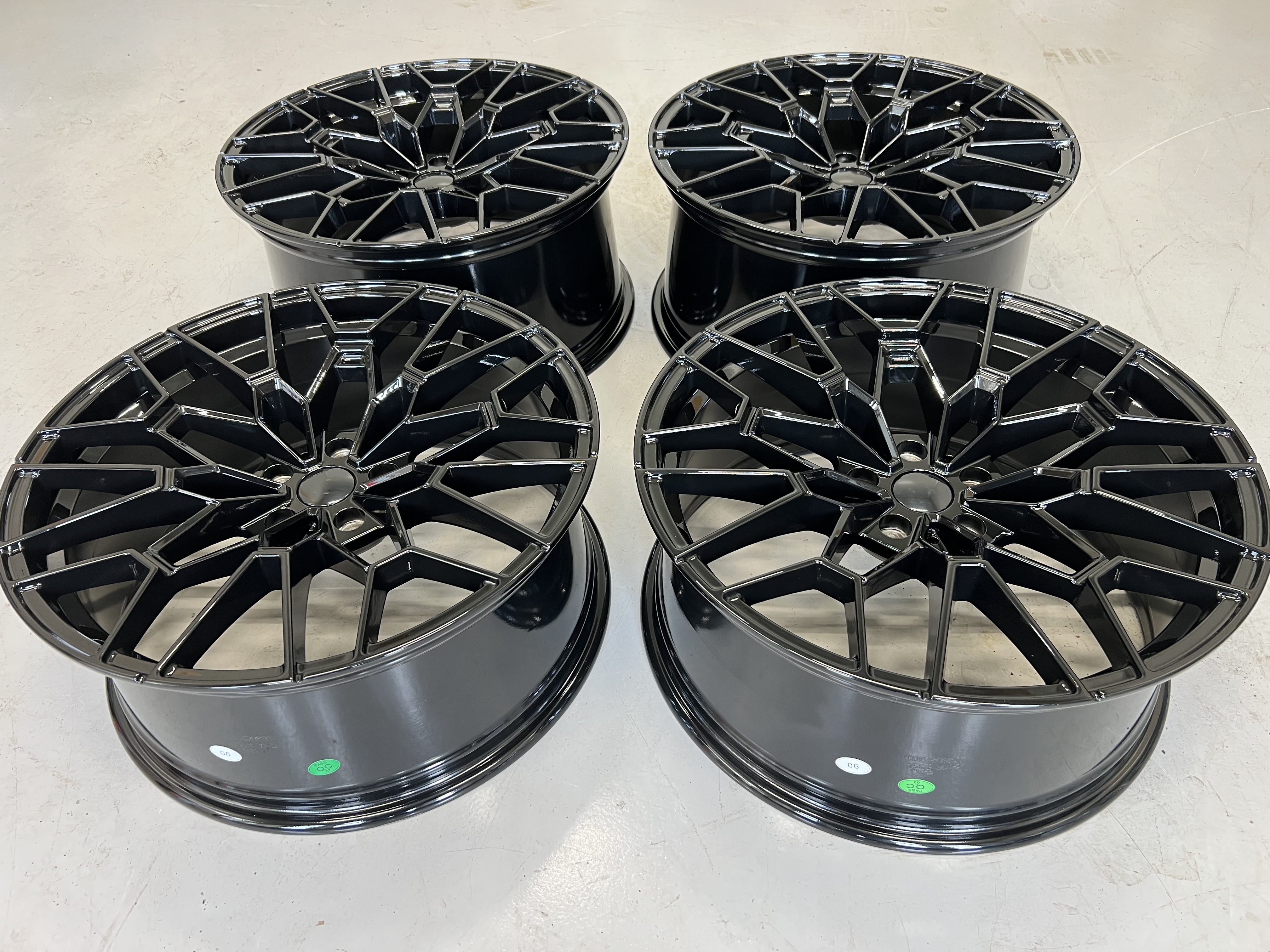 20" Sportline 827 Gloss black 5x112 - 2