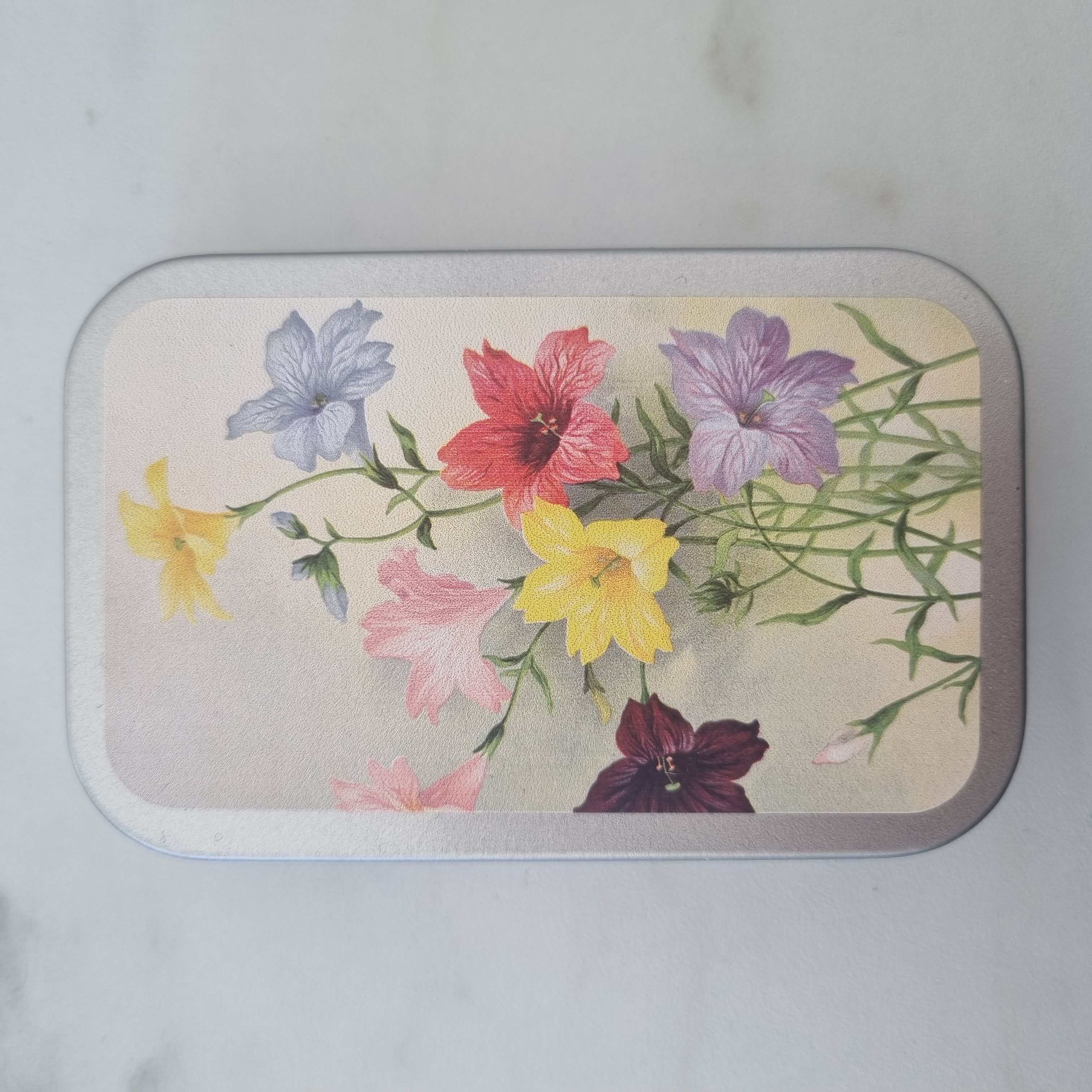 Sommarblommor Plåtask Smultronkarameller