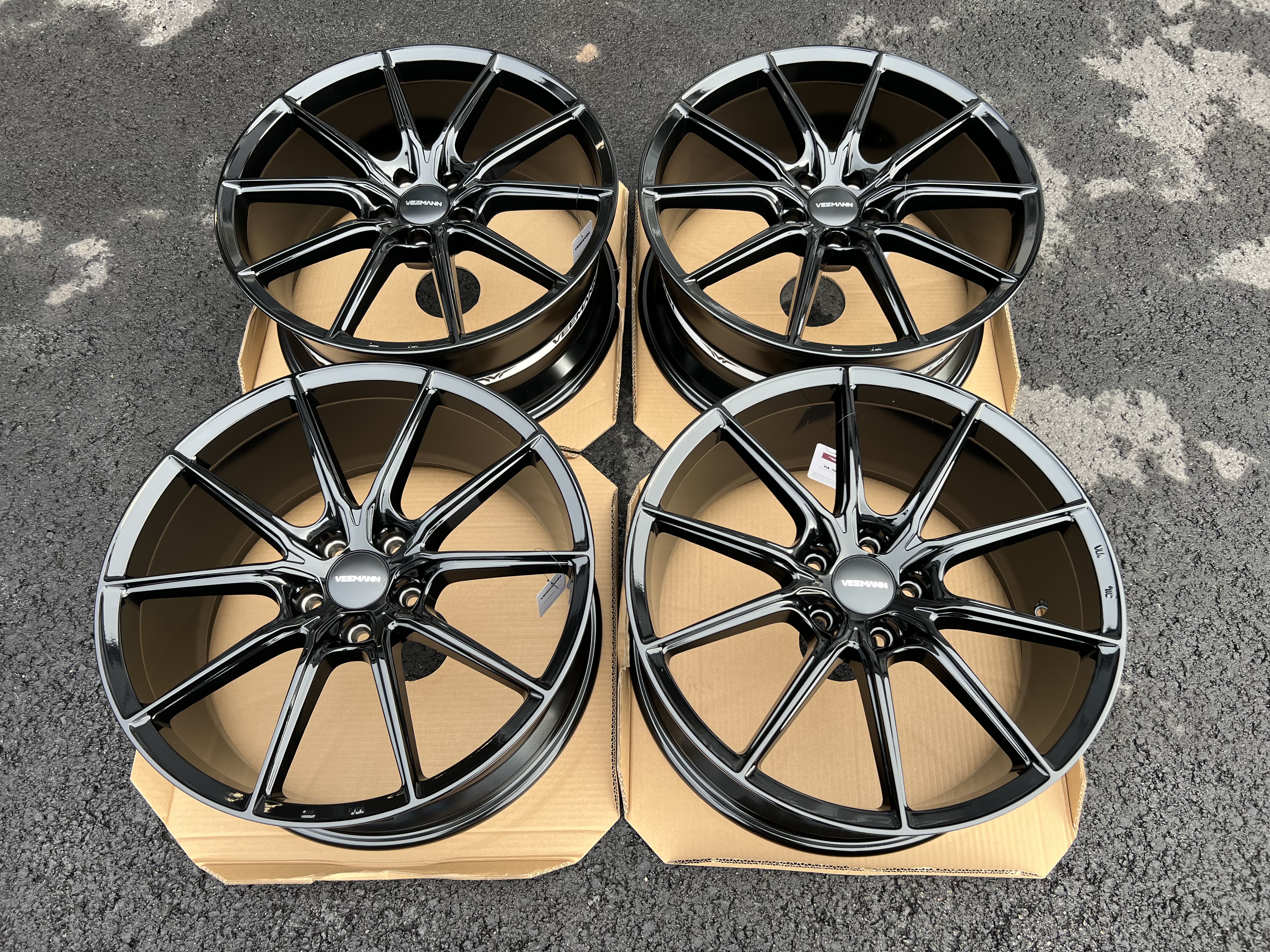 19" Veemann V-FS48 Gloss black 5x112 - 2