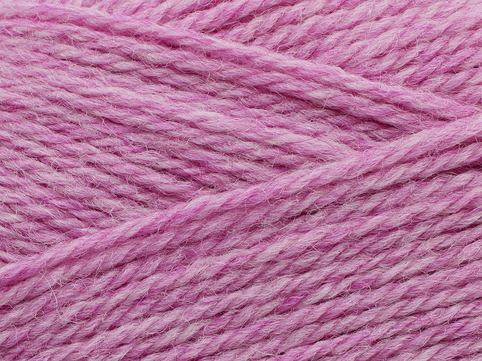 En närbild av Filcolanas ullgarn Pernilla i rosa