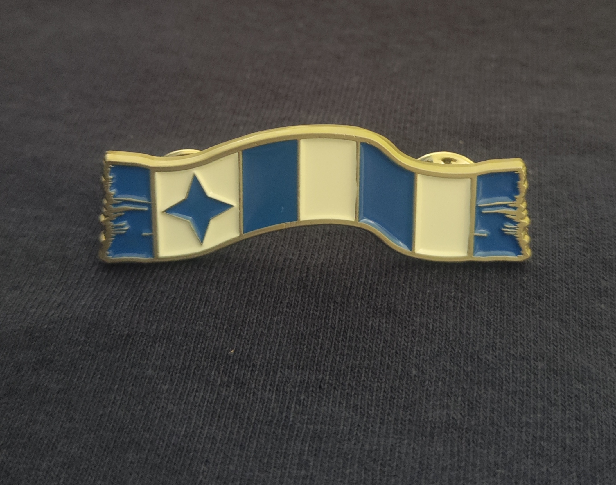 Halsduk - Metall Pin