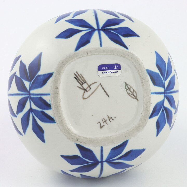 Karin Björquist (Indigo 1952) Drop Vase with Blue Leaf Decor 18 cm (2)
