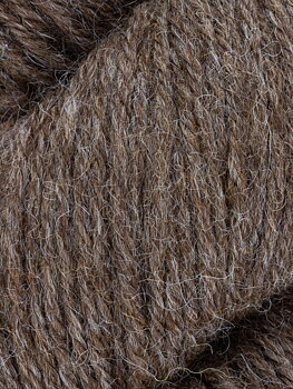 Färg 003 naturbrun 20-22m/10 cm Bluefaced Leicester Fleece 100% brittiskt ullgarn 
