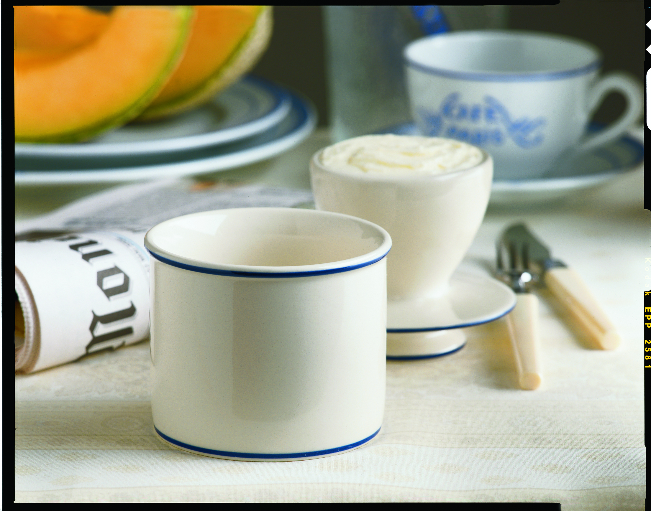 Smörklocka, White Cafe Retro Butter Bell Crock- Butter Bell® - 4
