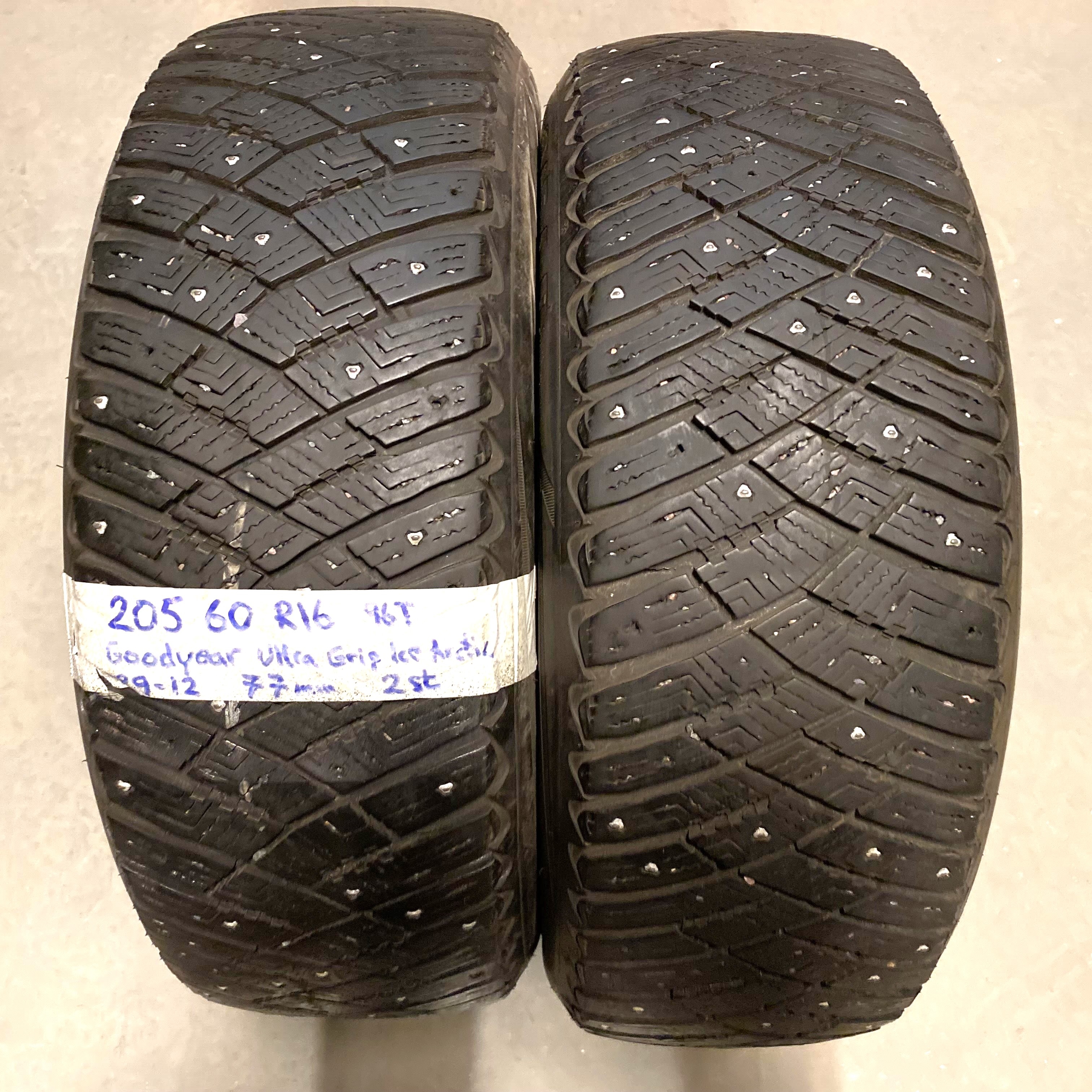 16" BEGAGNADE VINTERDÄCK DUBB | 2 st 205/60 R16 96T Goodyear Ultra Grip Ice Arctic | V29-12 | 7|7 mm | F-4