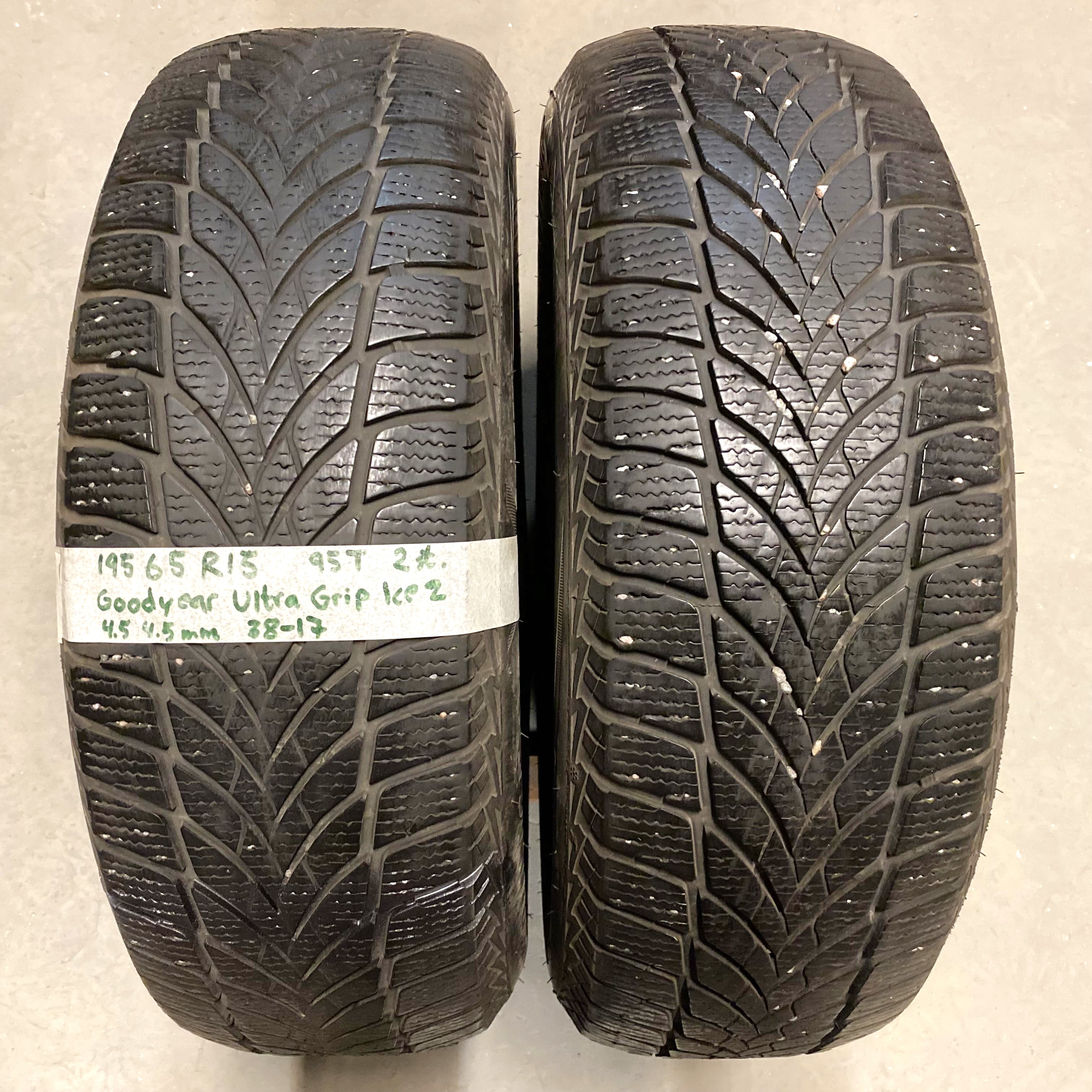 15" BEGAGNADE VINTERDÄCK M+S | 2 st 195/65 R15 95T Goodyear Ultra Grip Ice 2 | V38-17 | 4.5|4.5 mm | F-4