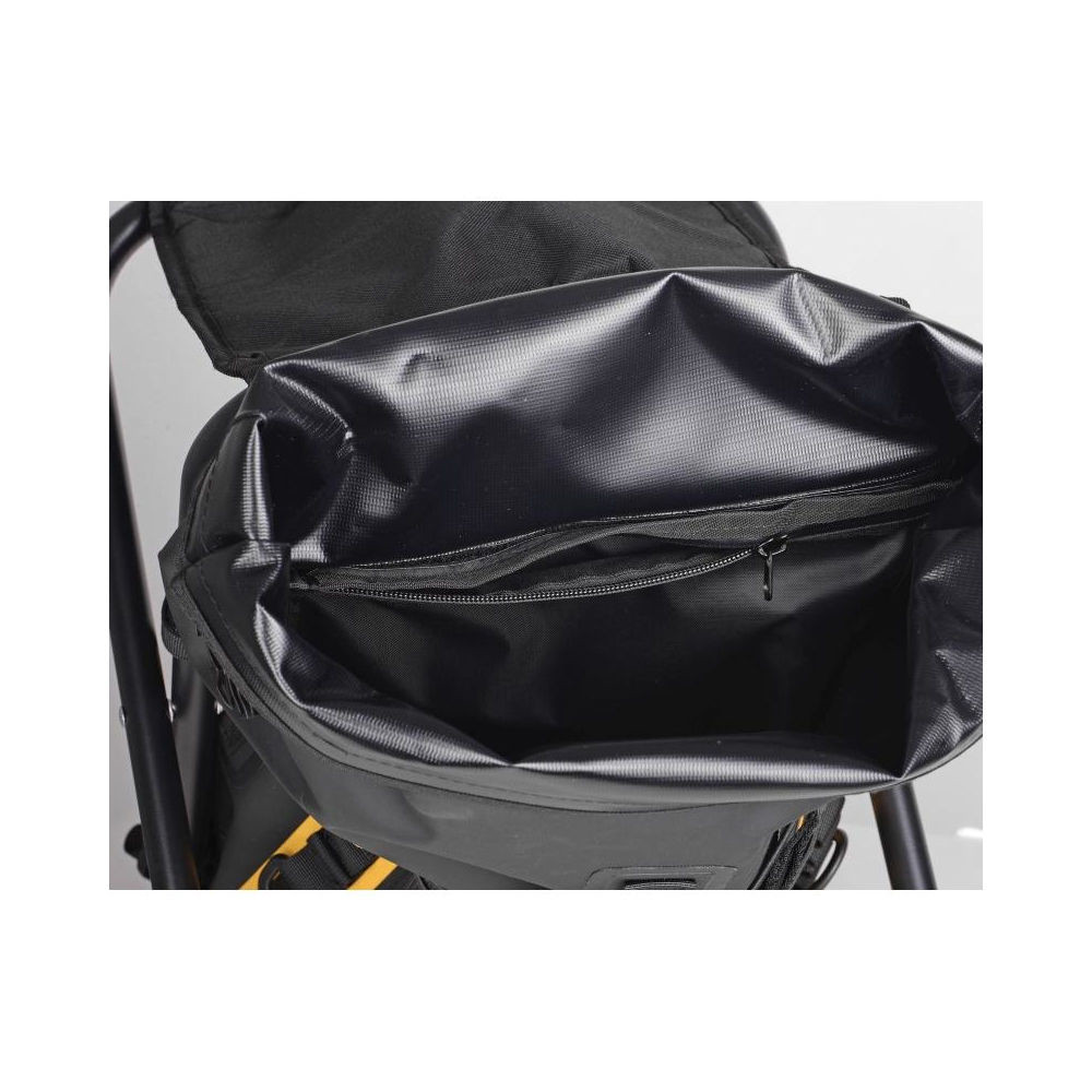SPRO Black Sitpack 40 - Ryggsäck m. Hopfällbar Pall - 4