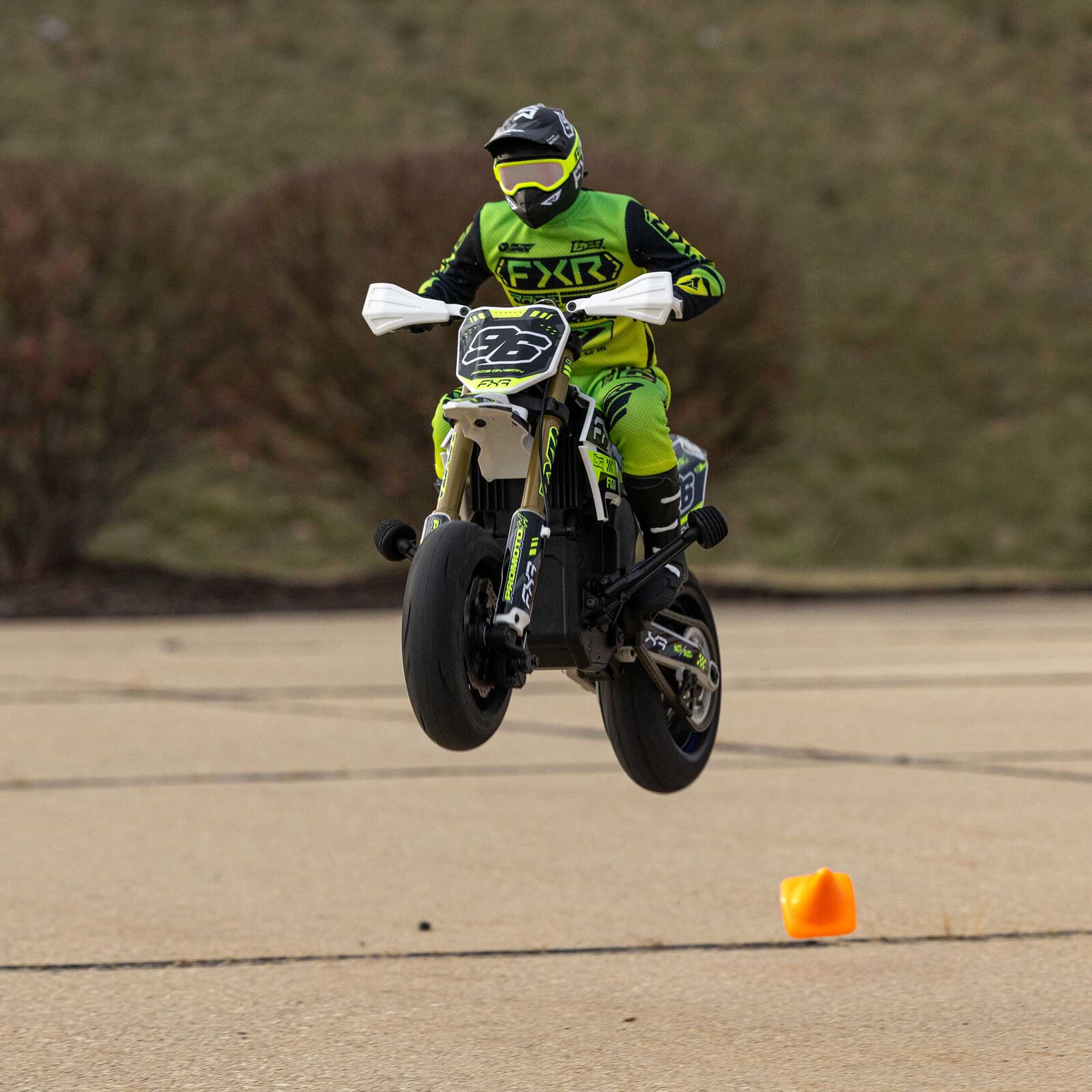 Losi 1/4 Promoto-SM FXR Supermoto Motorcycle RTR (Battery and Charger Included), Vit - 6