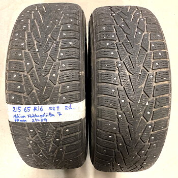 16" BEGAGNADE VINTERDÄCK DUBB | 2 st 215/65 R16 102T Nokian Hakkapeliitta 7 | V24-09 | 7|7 mm | A-2