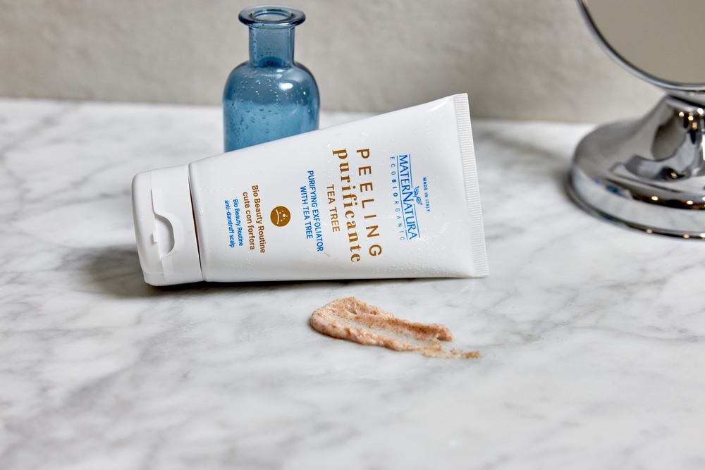 Purifying exfoliator peeling with Tea-tree Mater Natura - 4