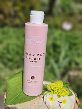 Water Lily Straightening Shampoo MaterNatura