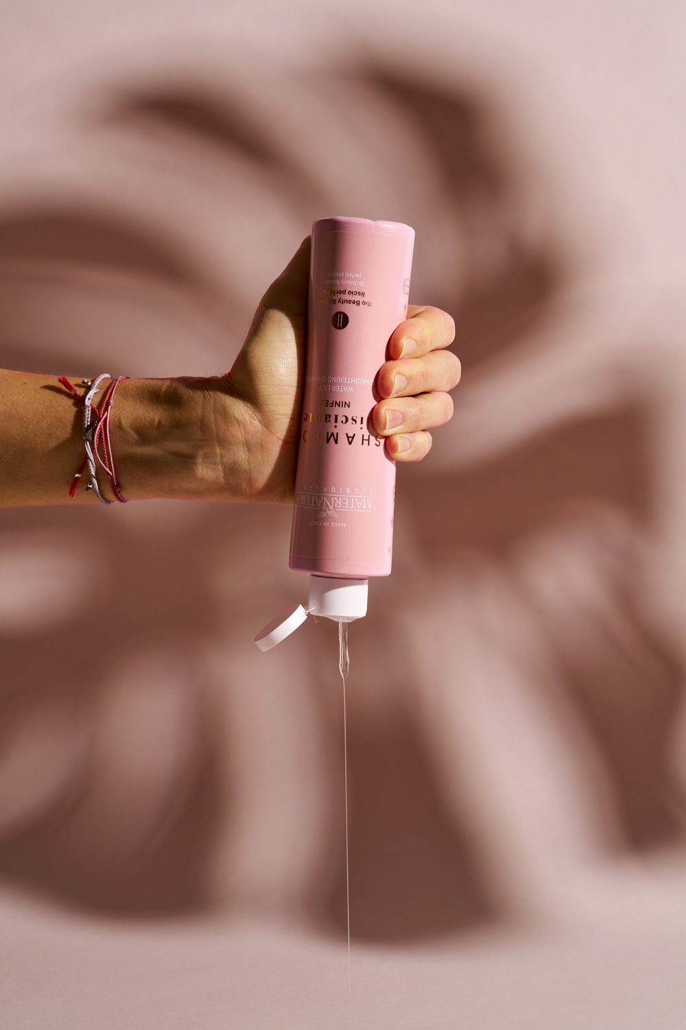 Water Lily Straightening Shampoo MaterNatura - 5