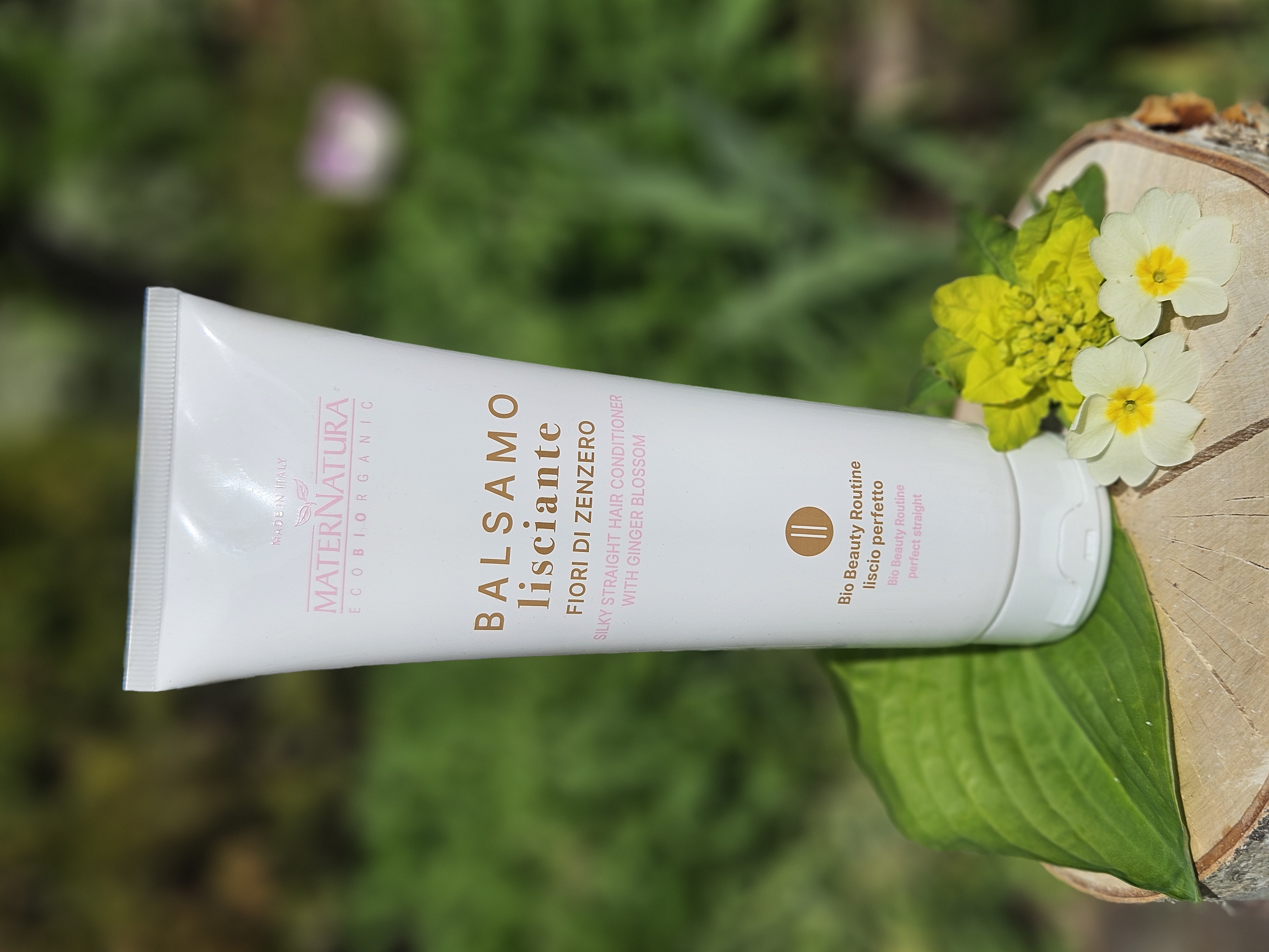 Straight Hair Conditioner with Ginger Blossom MaterNatura