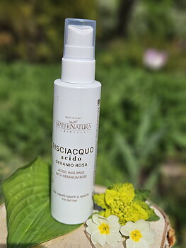 Acidic Hair Rinse with Geranium Rose, kalkreducering för håret - MaterNatura
