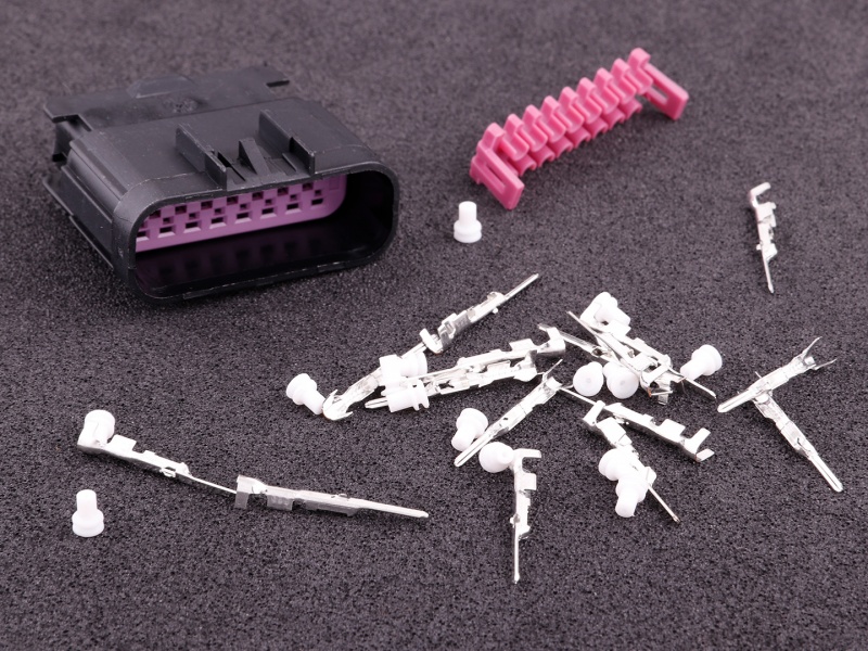 Aptiv GT150 male 16pin round moisture proof