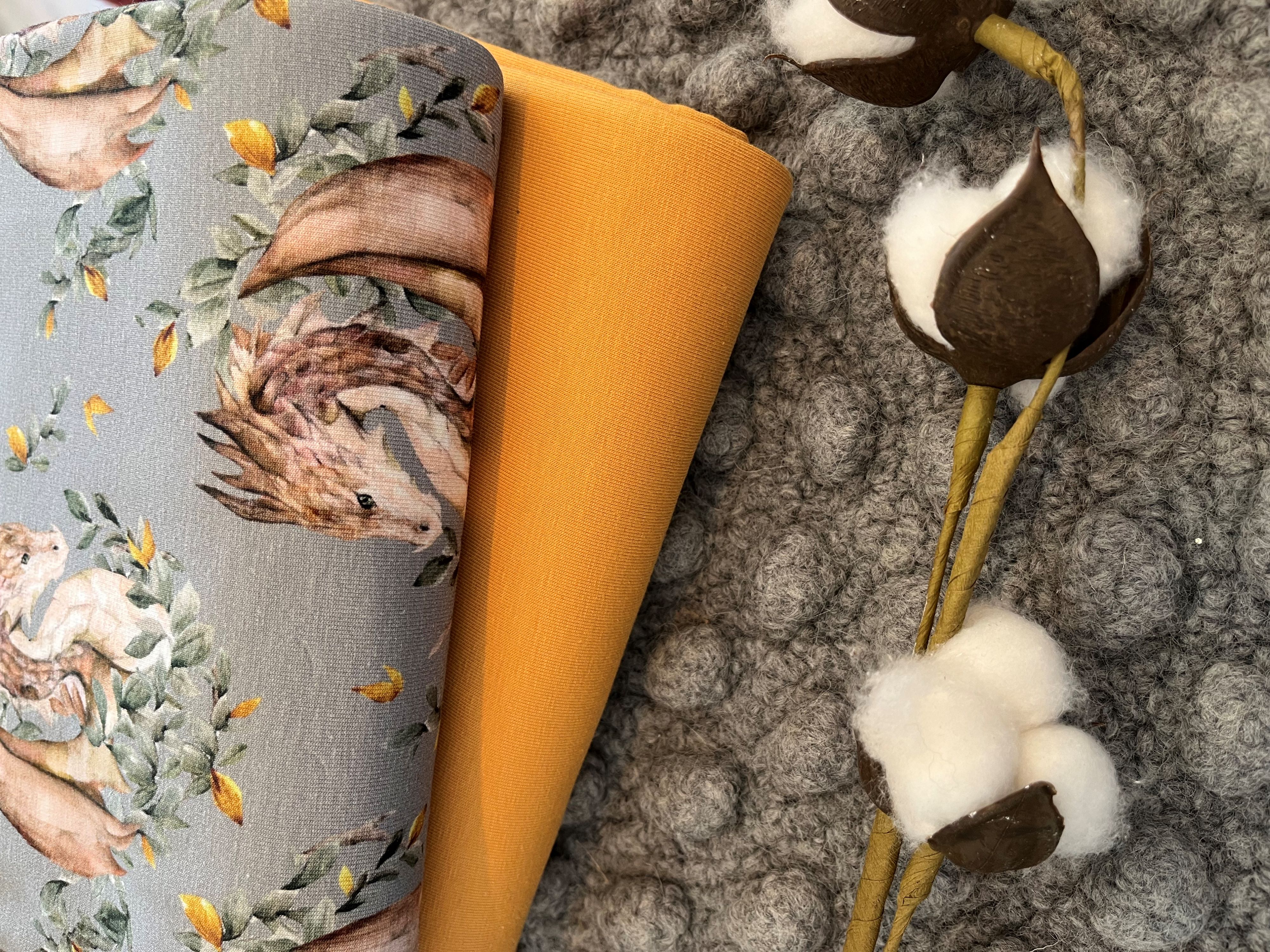 Tygpaket Arnold Grey med Guld