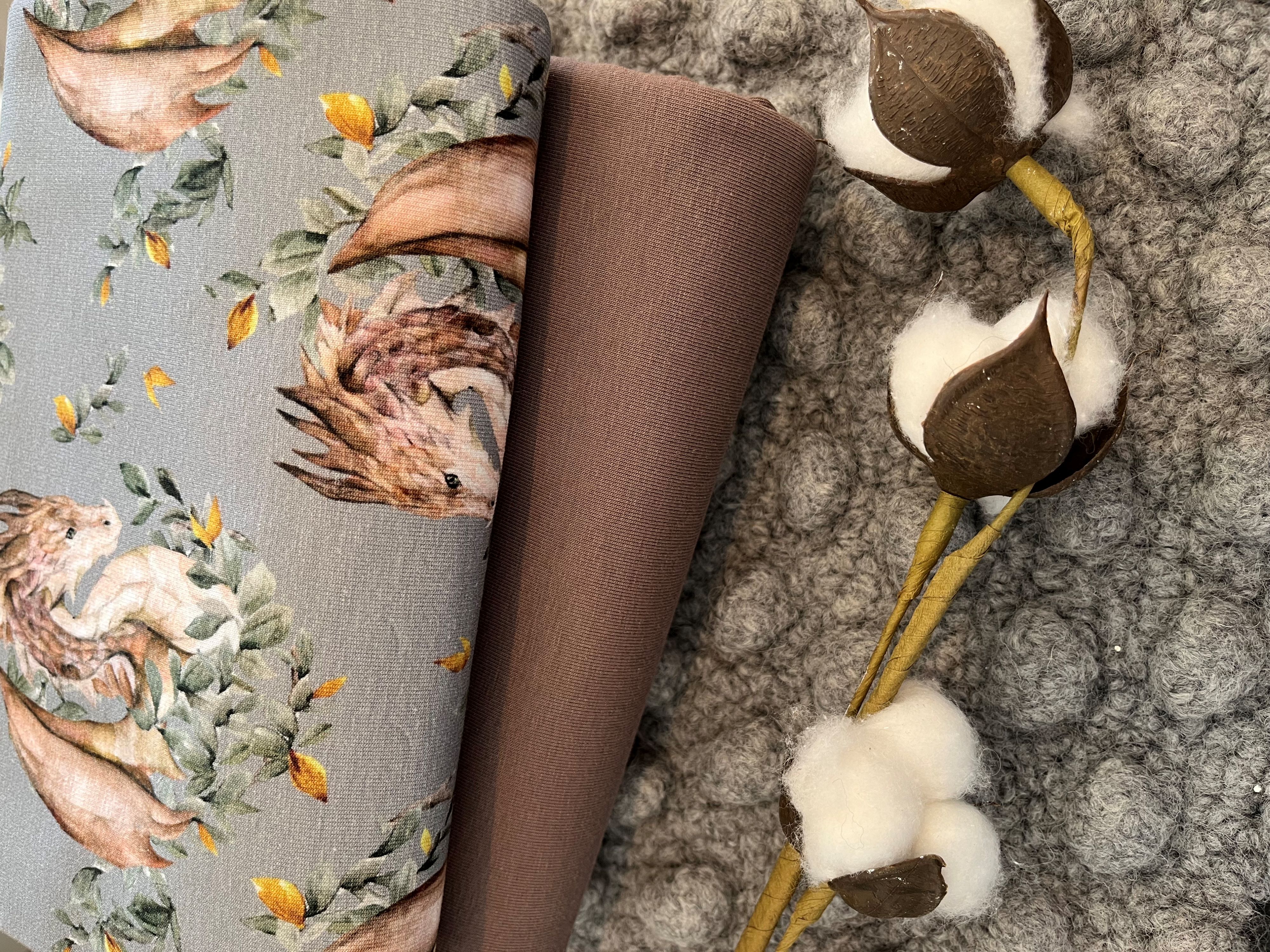 Tygpaket Arnold Grey med Cedar Brun
