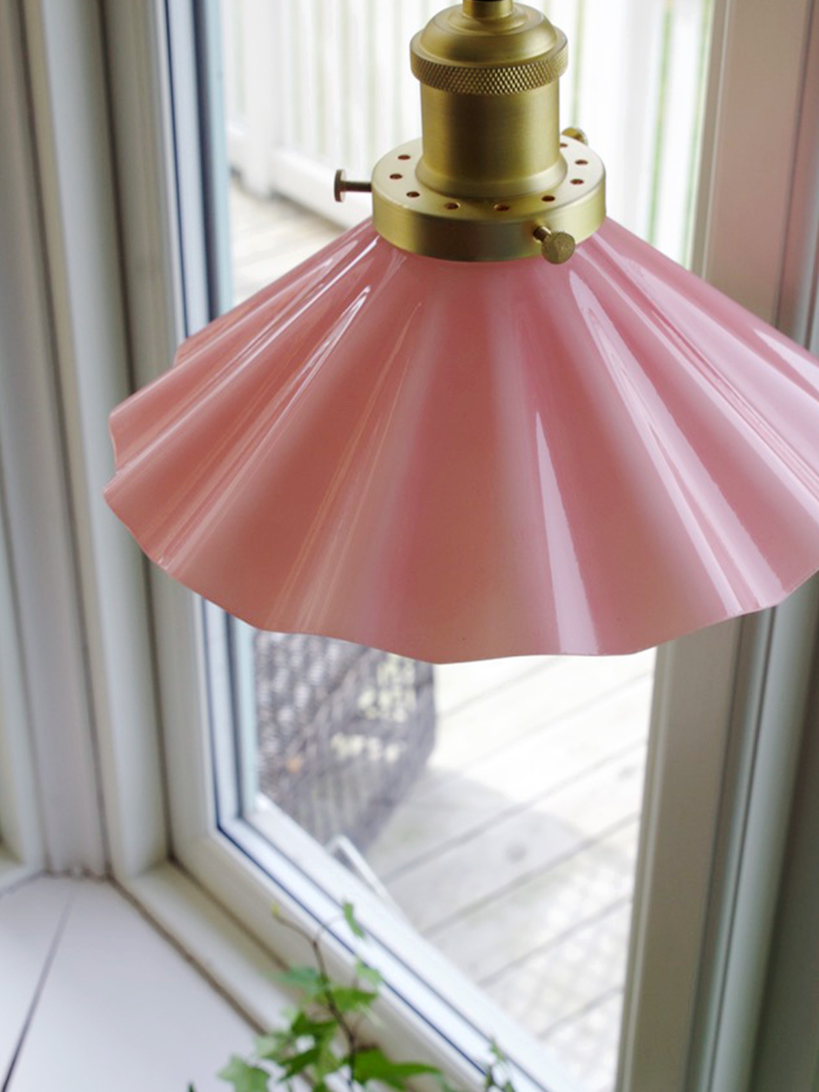 August Fönsterlampa - 25 cm - Fönsterlampa - Veckad - 8