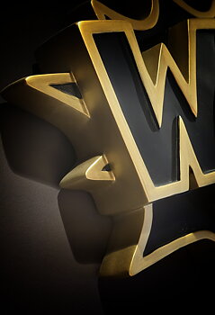 Skylt - WOW
