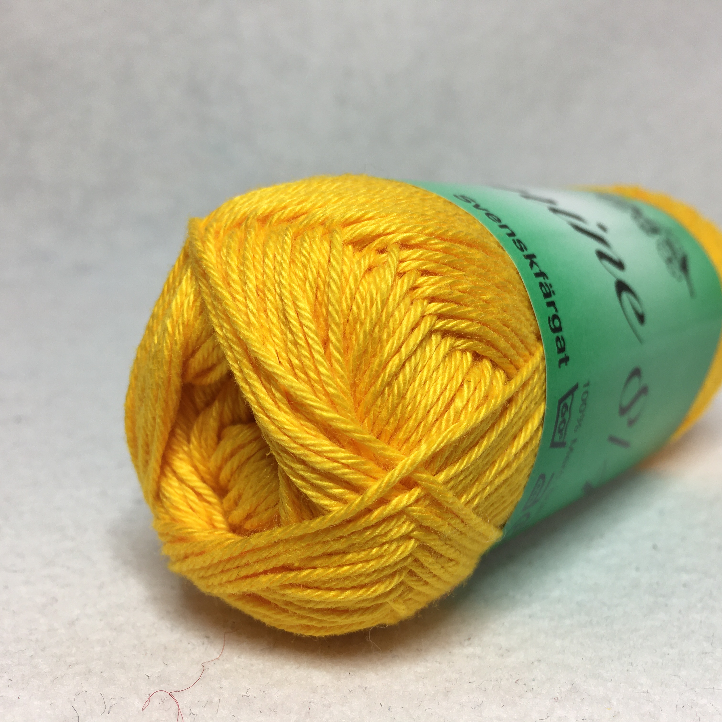 Jasmine 8/4 50 g (26-28 m st 3) - 2