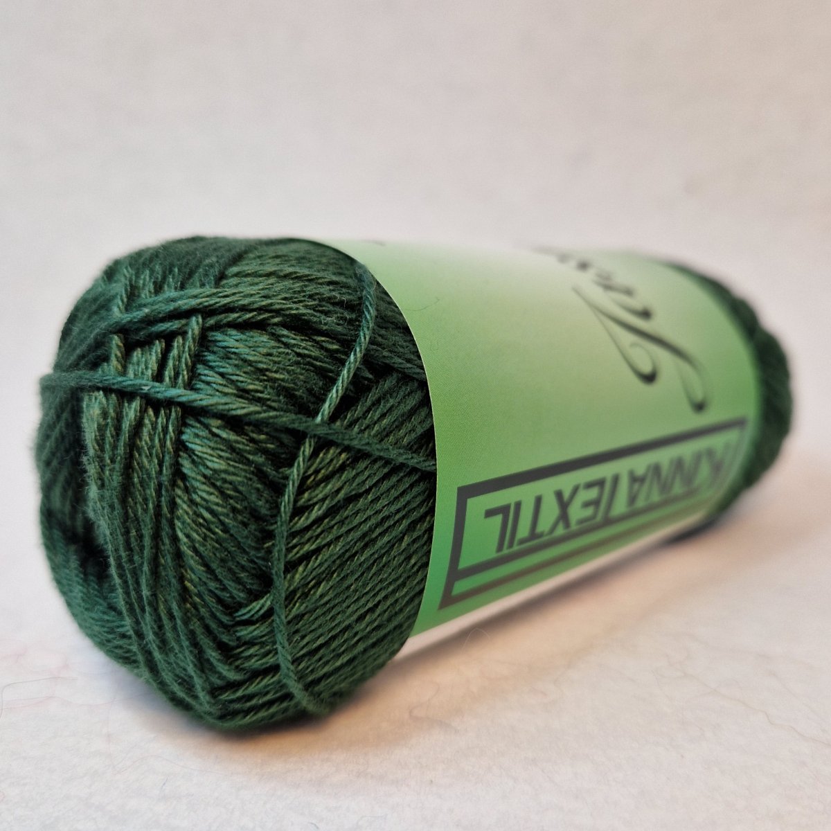 Jasmine 8/4 50 g (26-28 m st 3) - 57