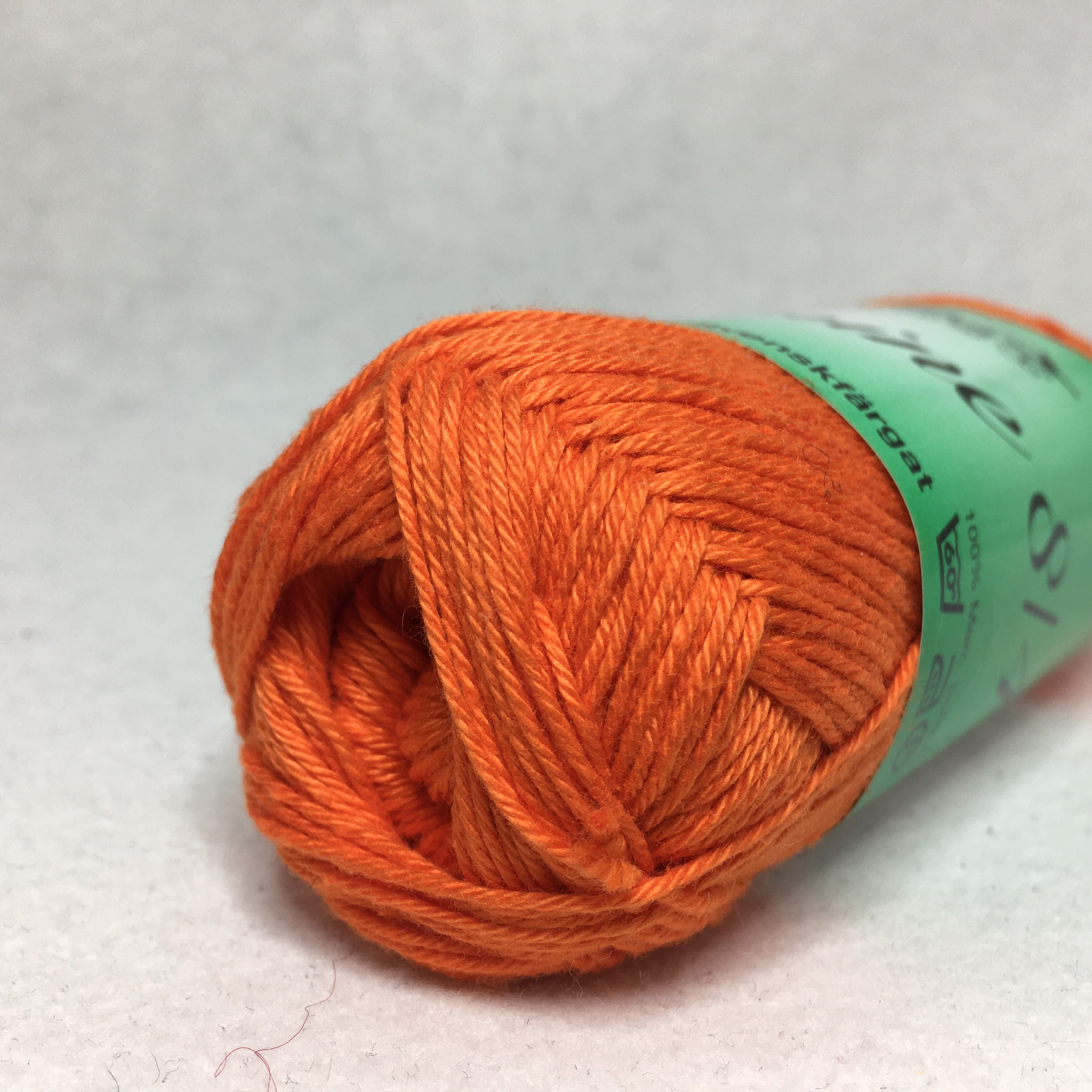 Jasmine 8/4 50 g (26-28 m st 3) - 3