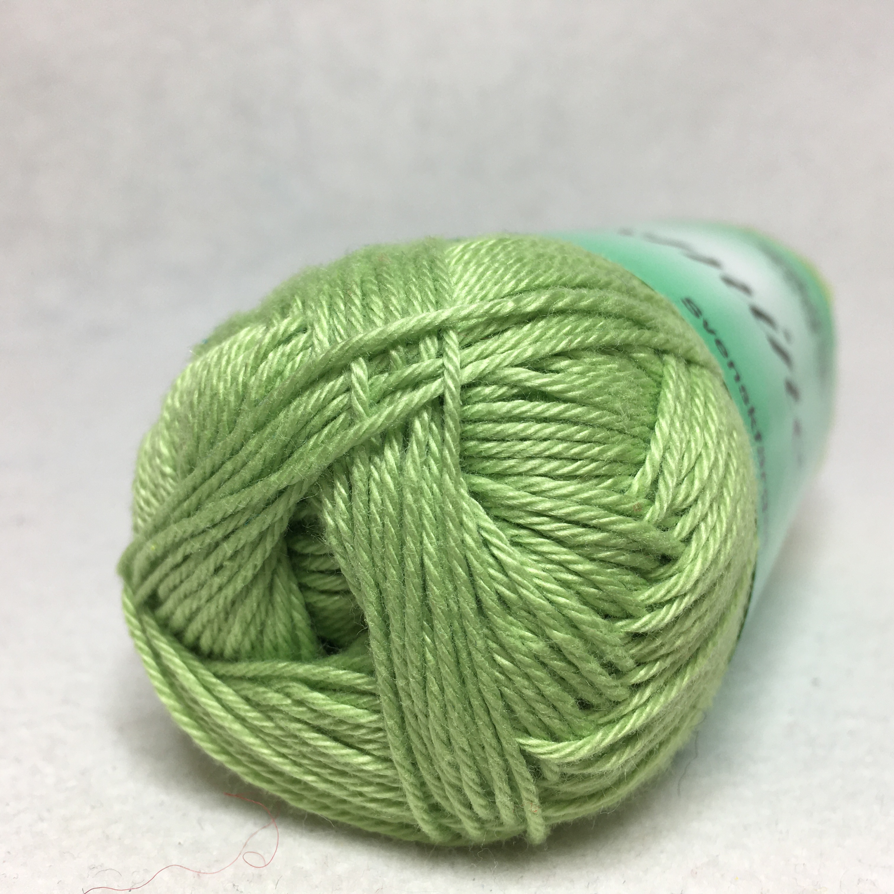 Jasmine 8/4 50 g (26-28 m st 3) - 28