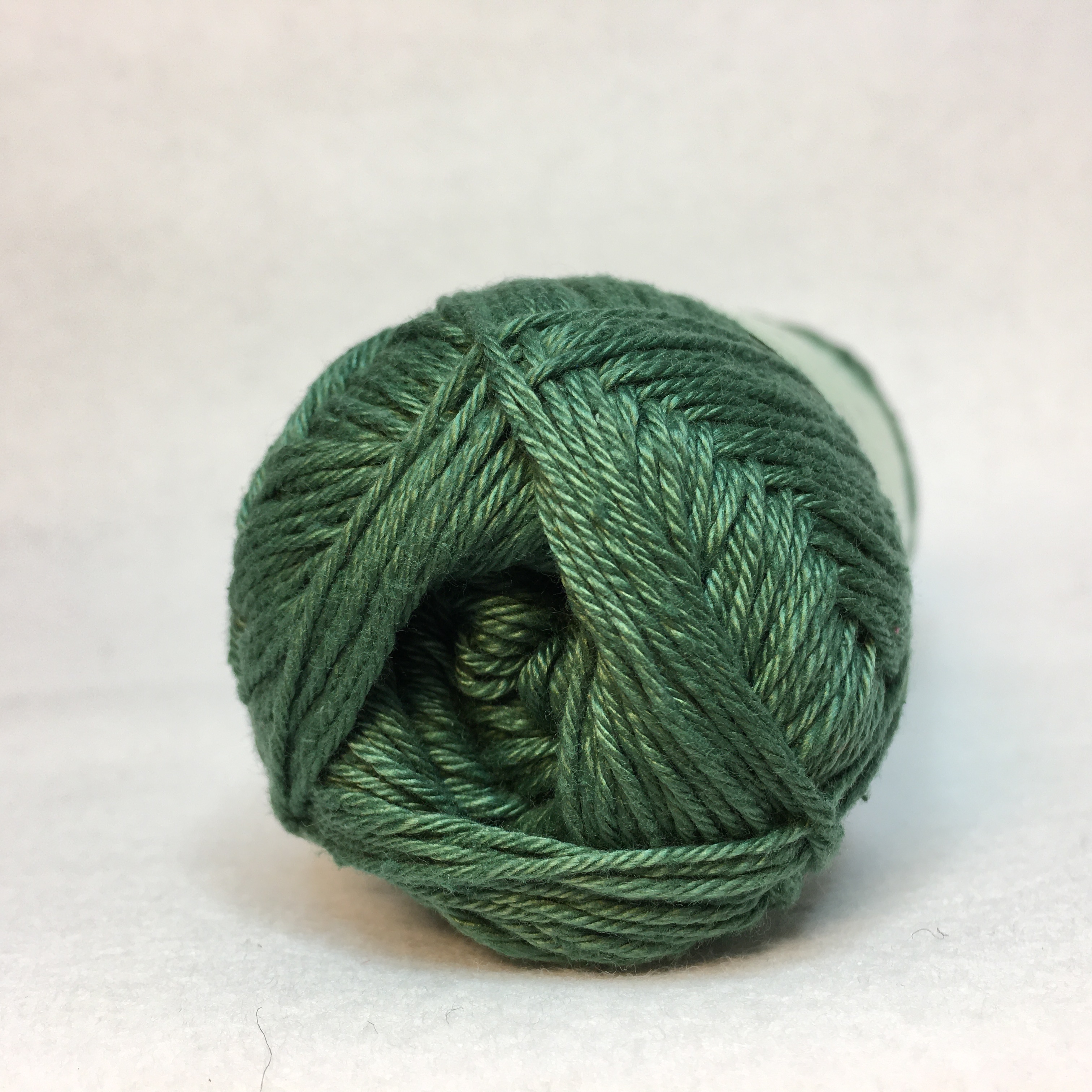 Jasmine 8/4 50 g (26-28 m st 3) - 61