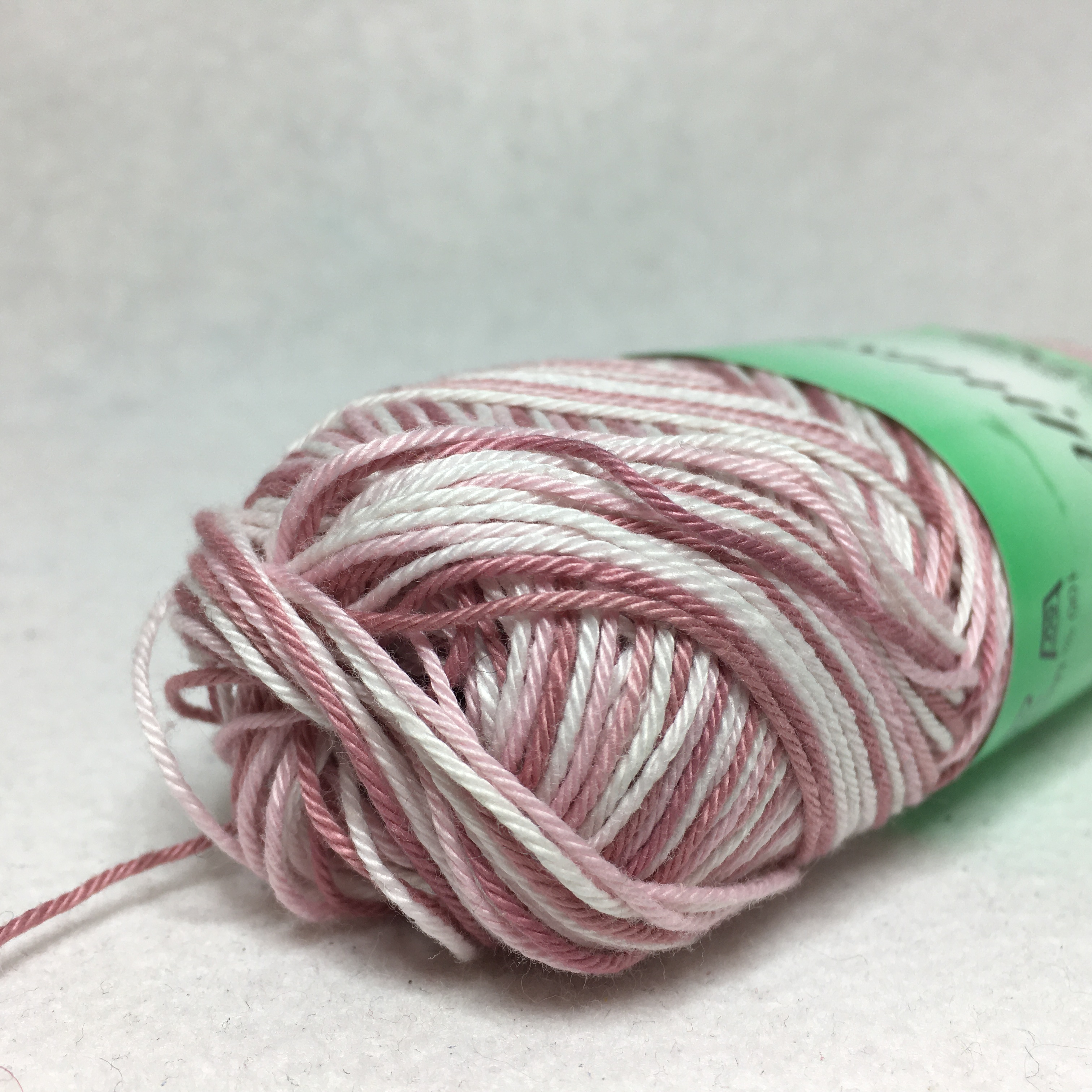 Jasmine 8/4 50 g (26-28 m st 3) - 64