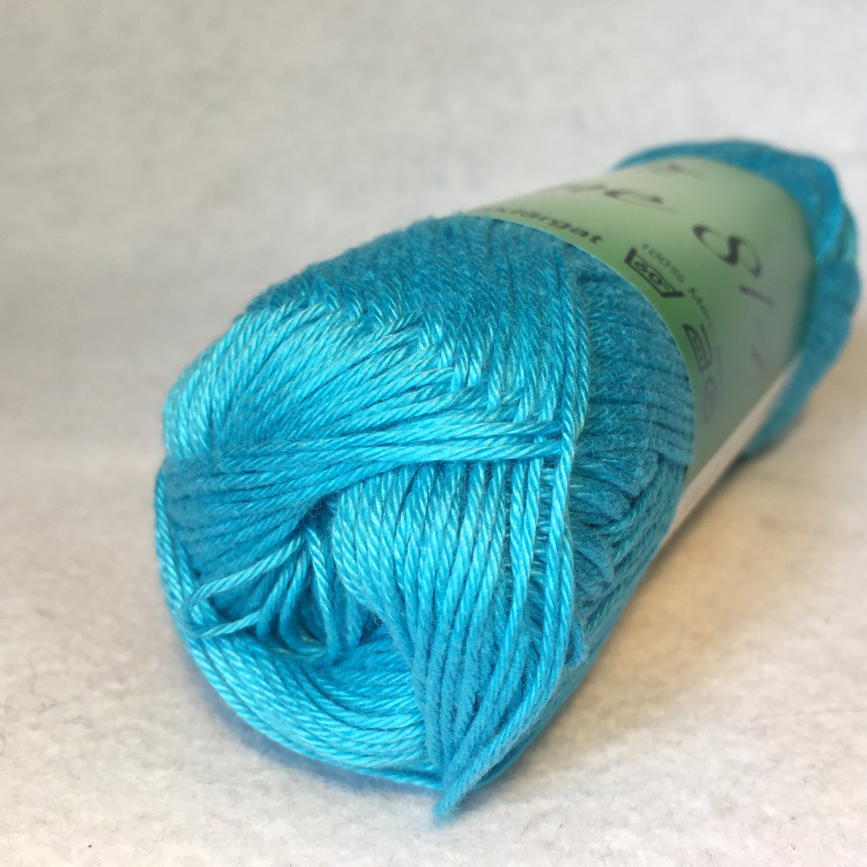 Jasmine 8/4 50 g (26-28 m st 3) - 37