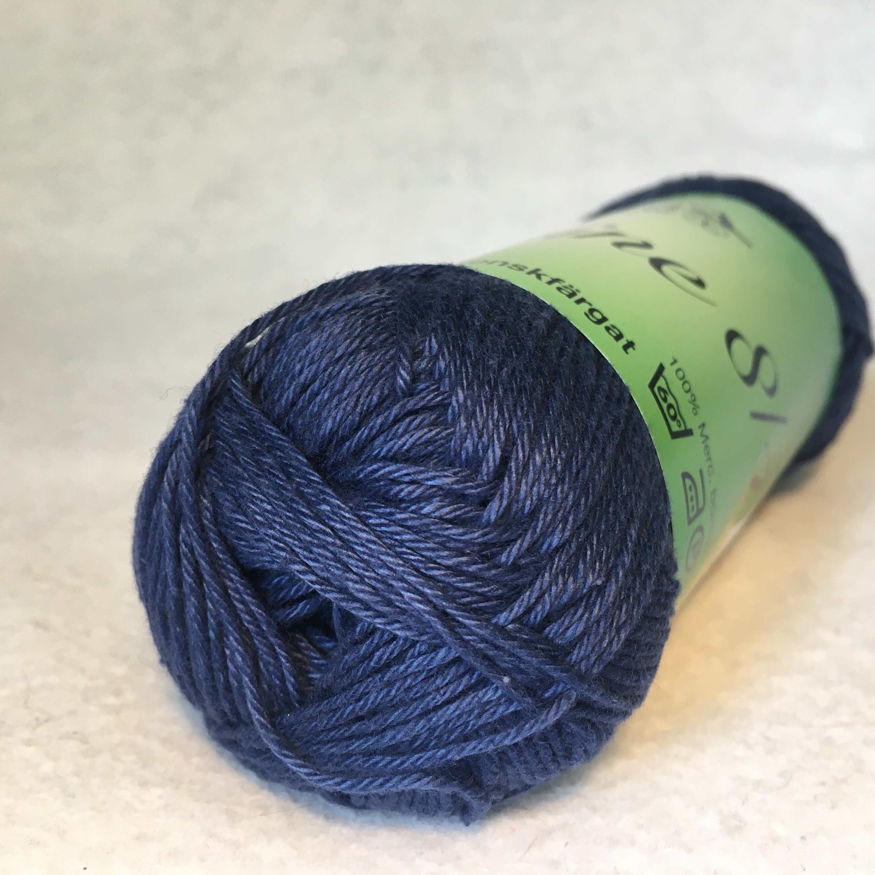 Jasmine 8/4 50 g (26-28 m st 3) - 27