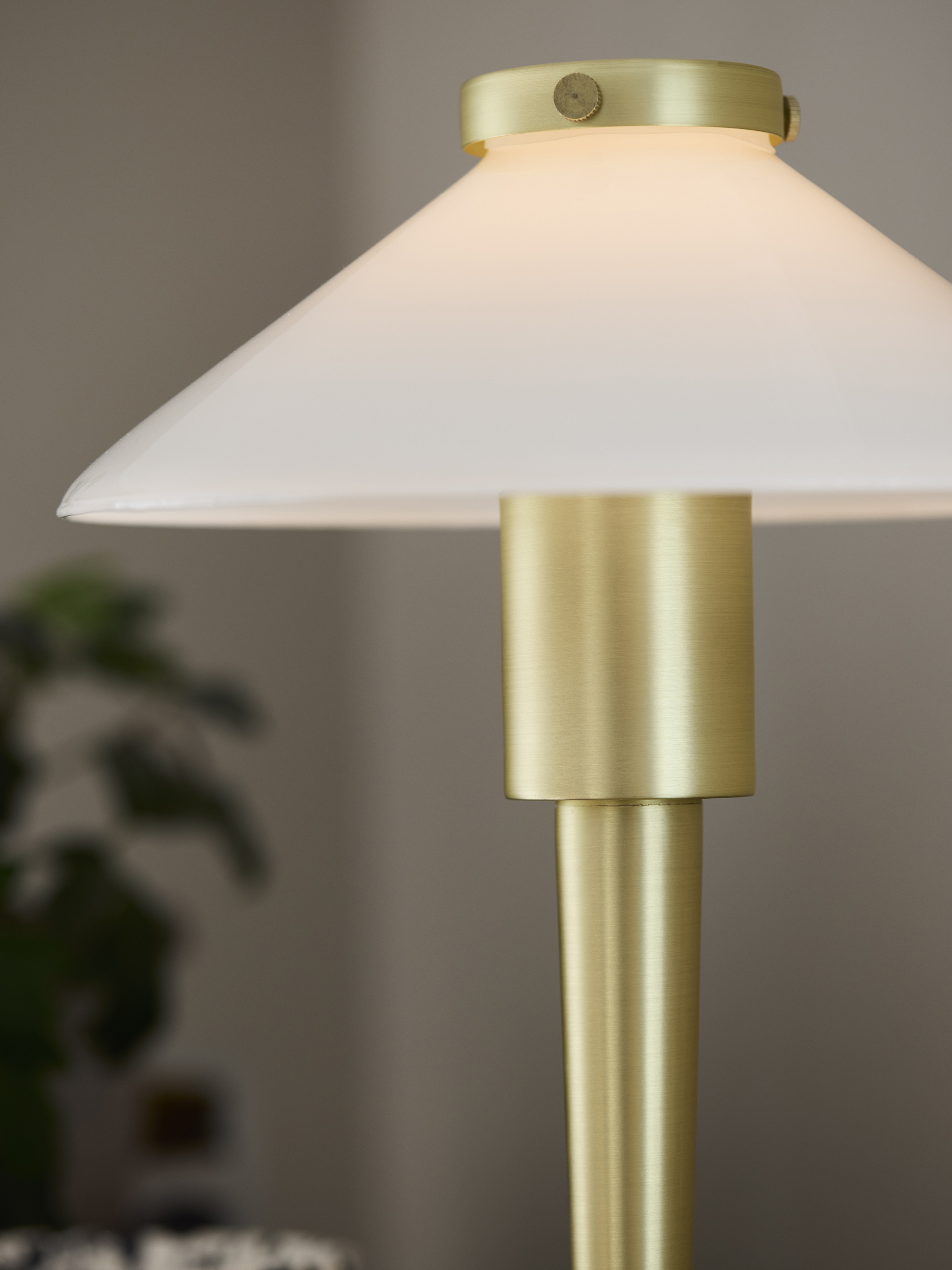 August Bordslampa - 34cm - Bordslampa - Opal - 2