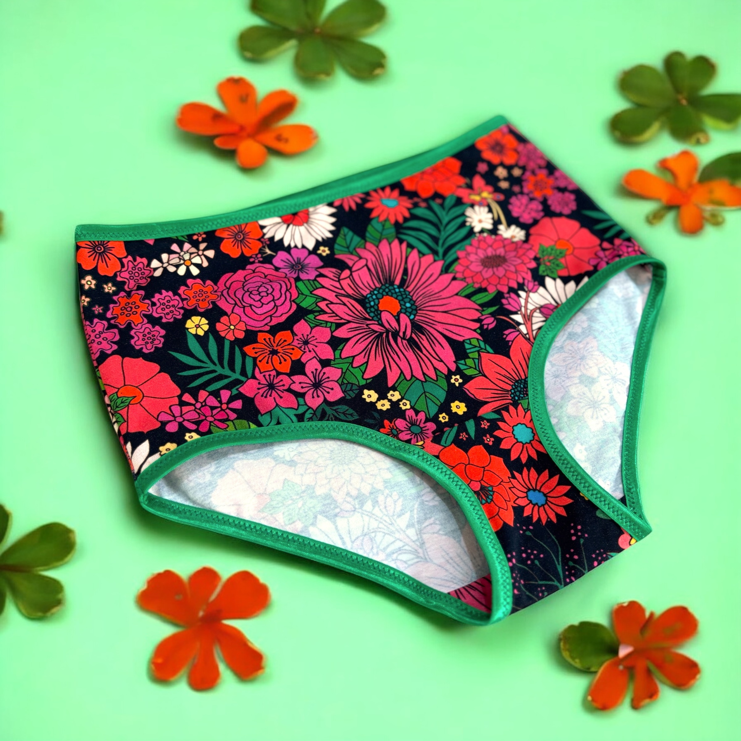 Trosa med hög midja ”Hippie Flowers”