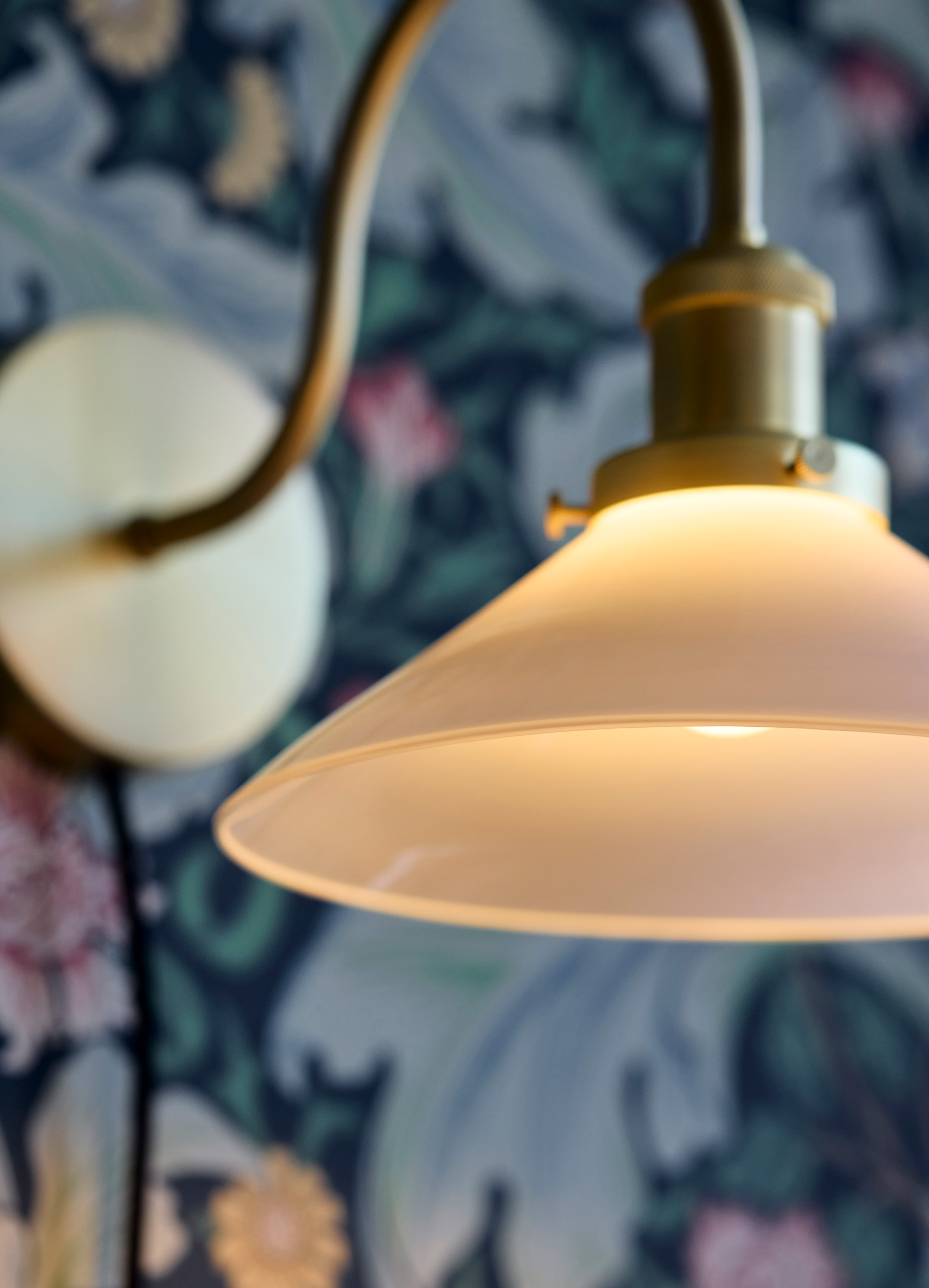 Axel Wall Lamp - Shoemaker Lamp - 25 cm - Opal - 2