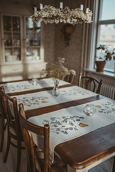 3-PIECE RUNNER BELLFLOWERS