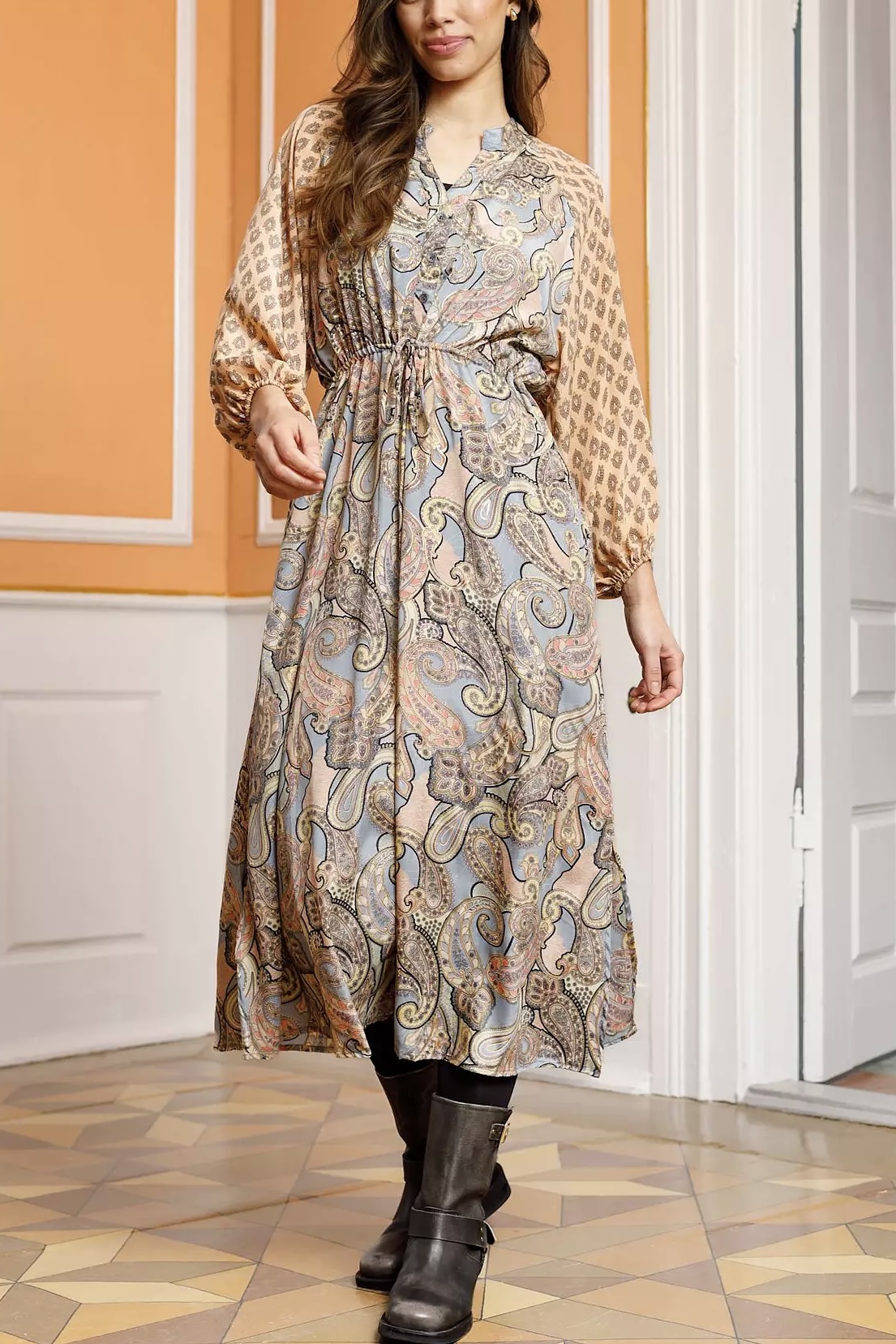 Black Colour - Luna Raglan Dress Paradise Sky Mix