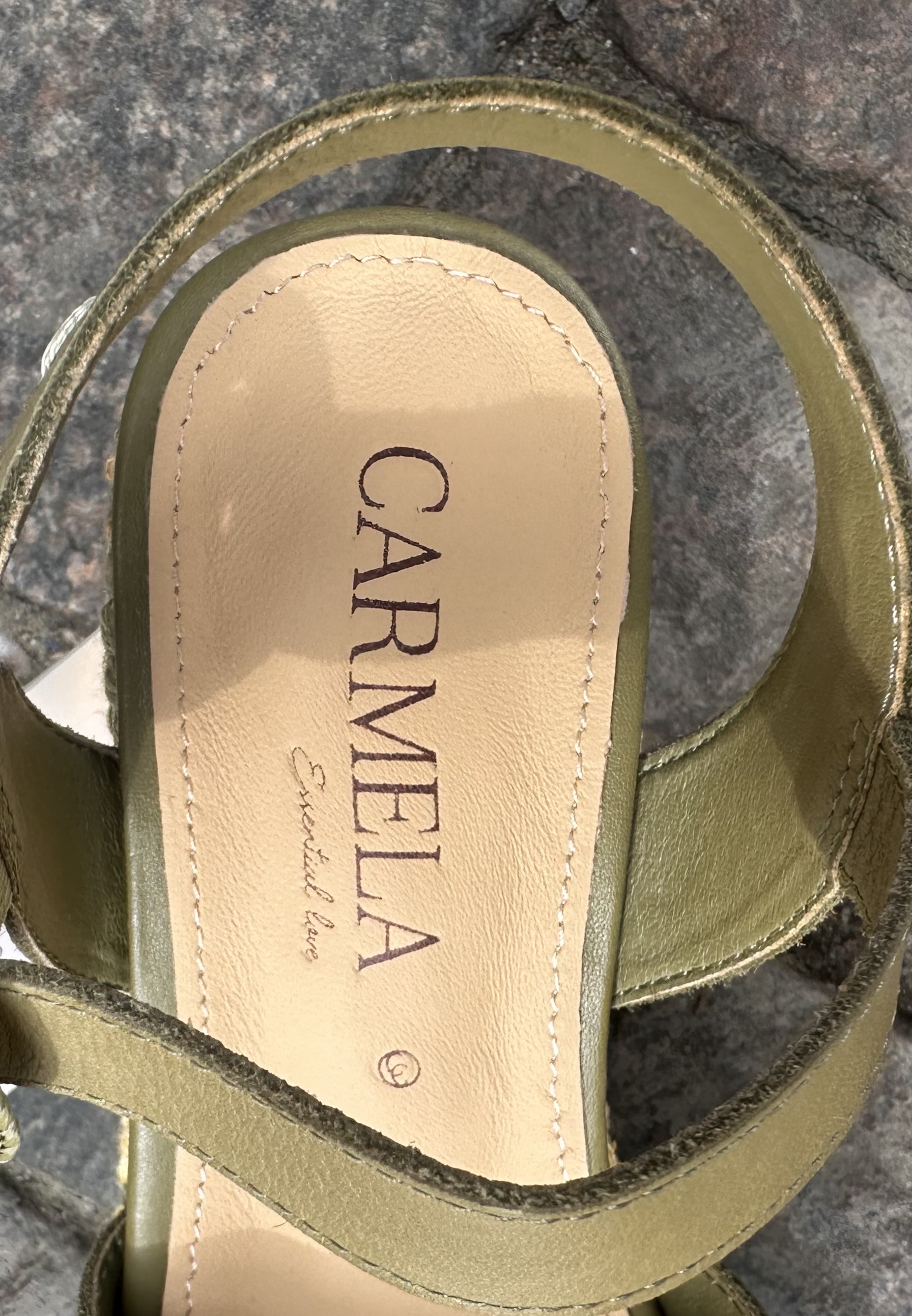 Platåsandalett från portugisiska Carmela , kaki - 3