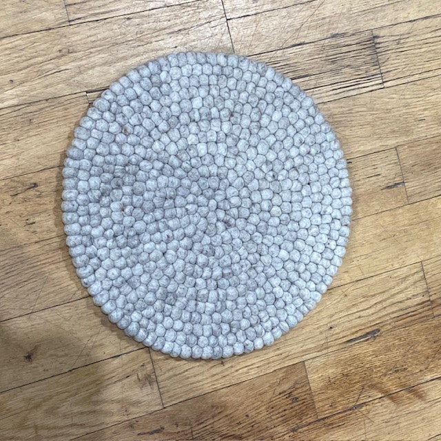 Wooldesigns ullmatta av tovade ullbollar i er önskade storlek och form - 6