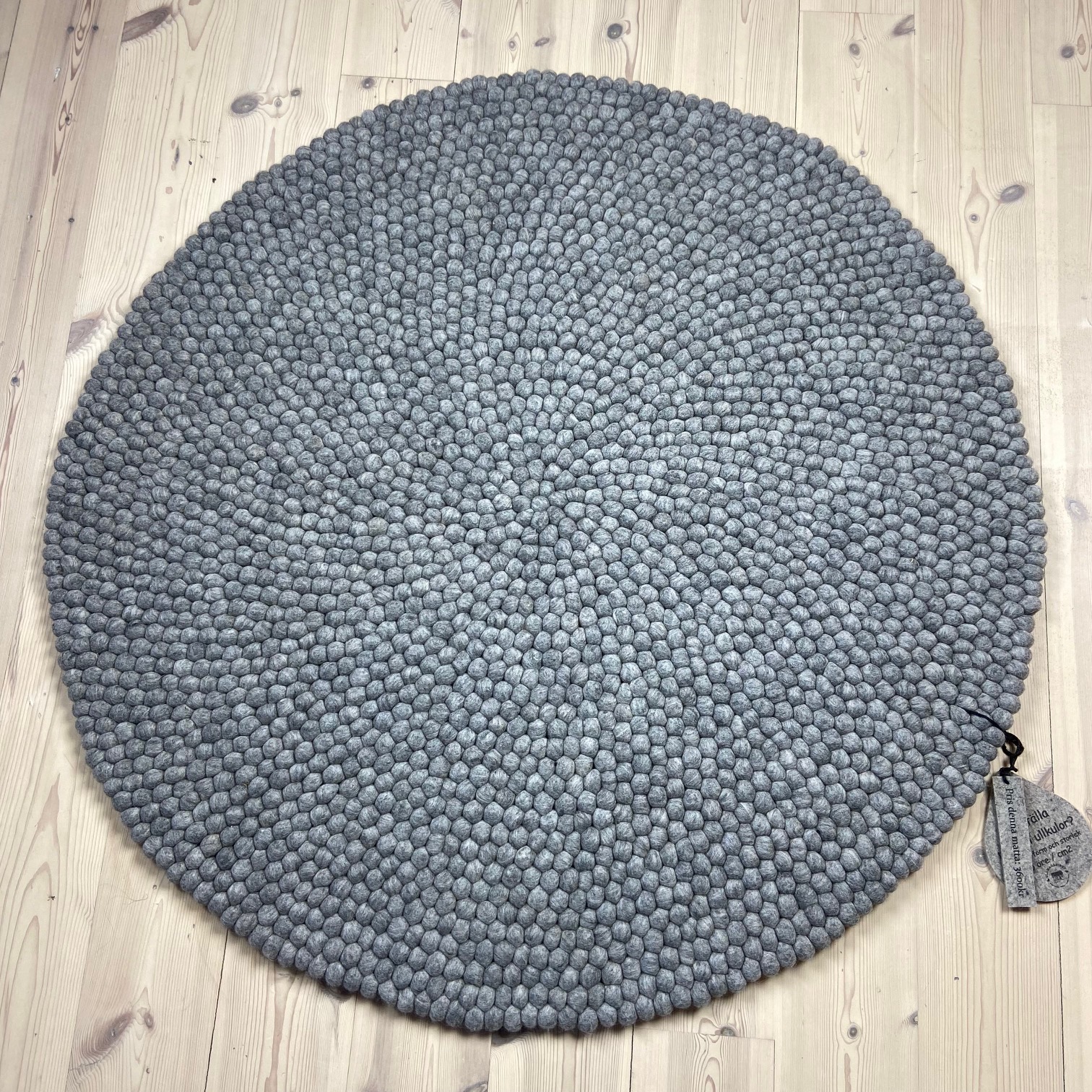 Wooldesigns ullmatta av tovade ullbollar i er önskade storlek och form - 2