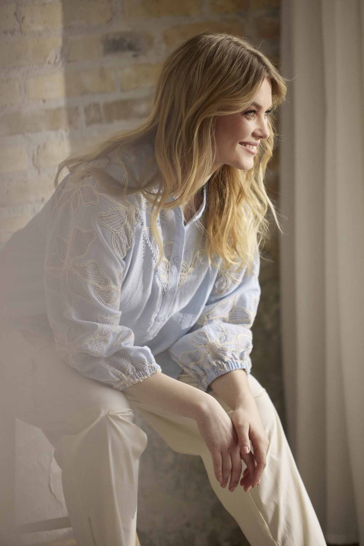  In Front -  Rikke Shirt Light Blue - 4