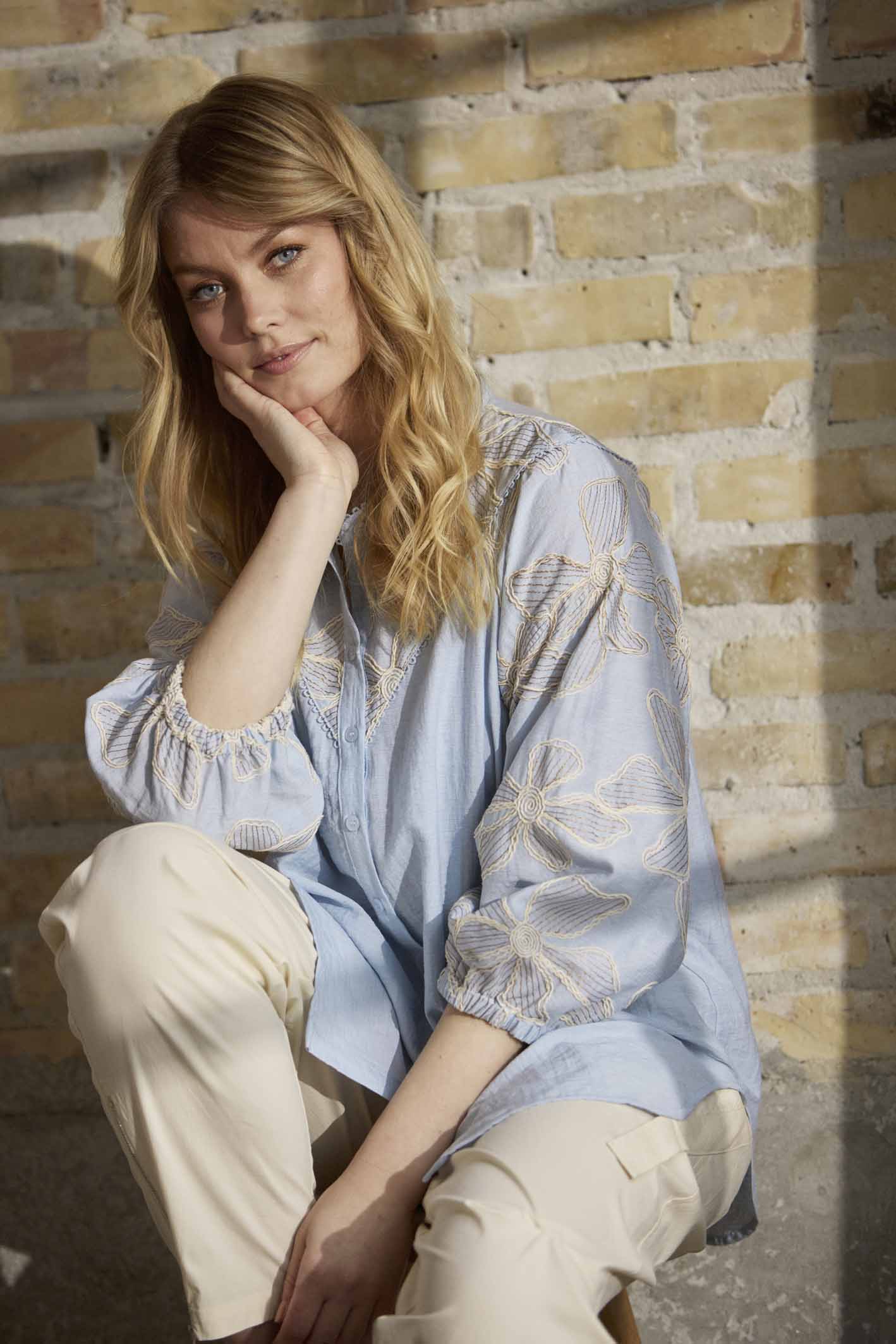  In Front -  Rikke Shirt Light Blue - 5