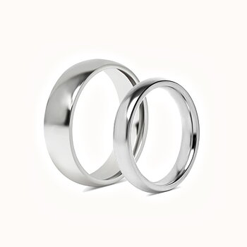Sett med forlovelsesringer - 2 stålringer 6 mm og 4 mm